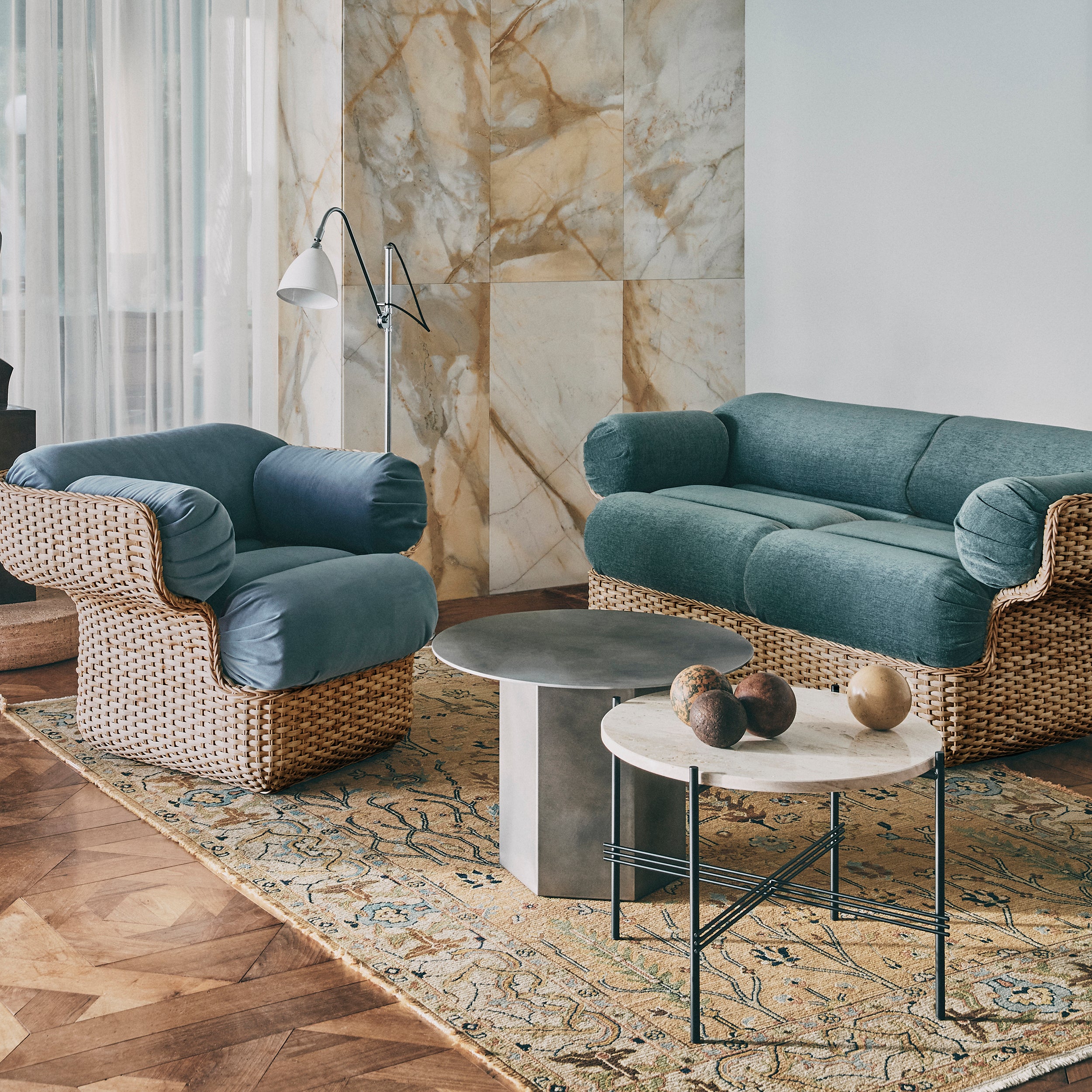 TS Round Coffee Table: LS