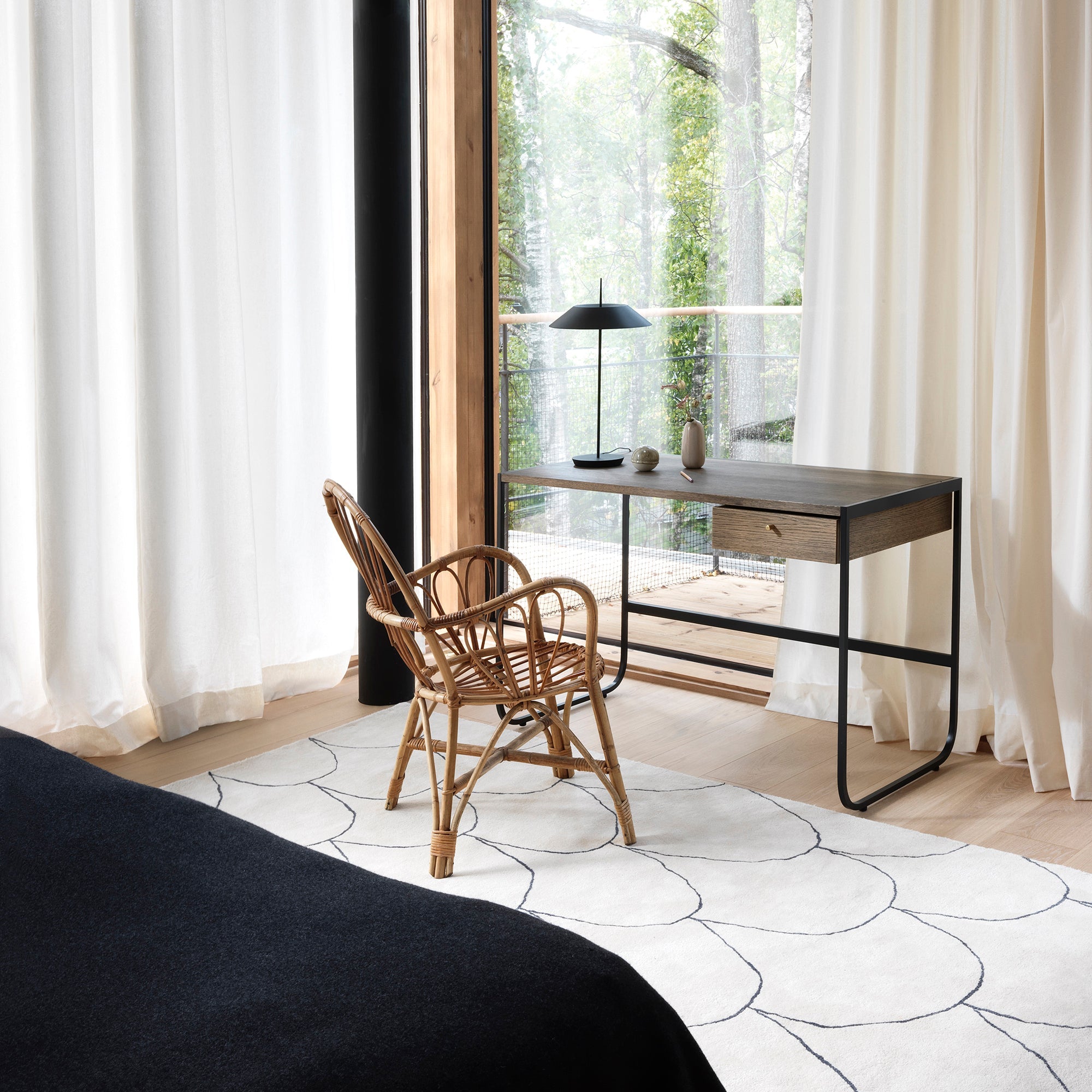 Fish Platinum Rug: Medium