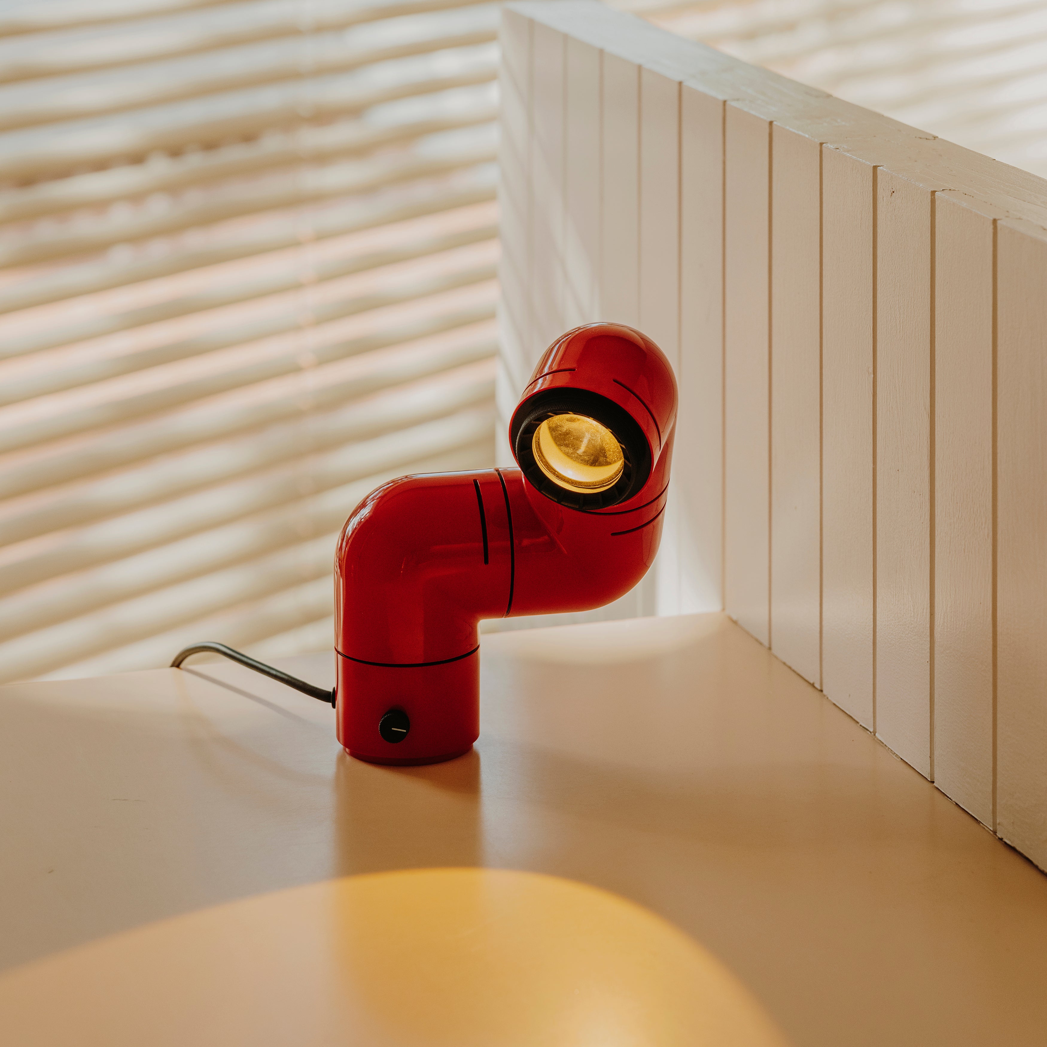 Tatu Table Lamp