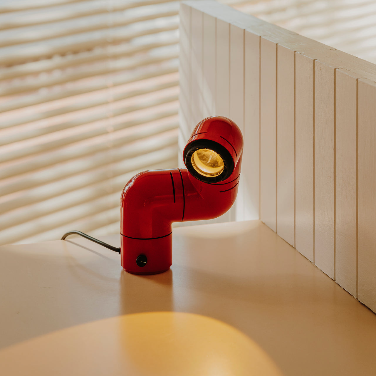 Tatu Table Lamp