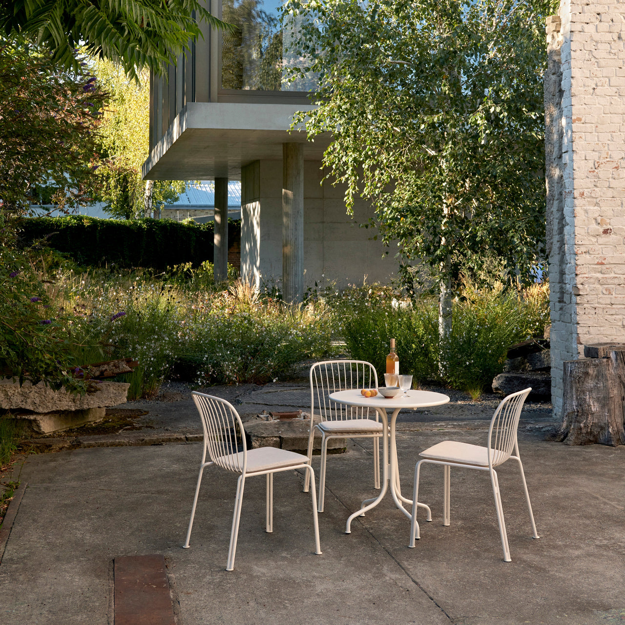 Thorvald SC94 Stacking Outdoor Side Chair with Seatpad: Set of 2 + LS