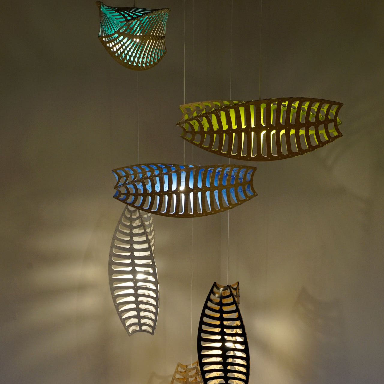 Toru Horizontal Pendant Light: Small