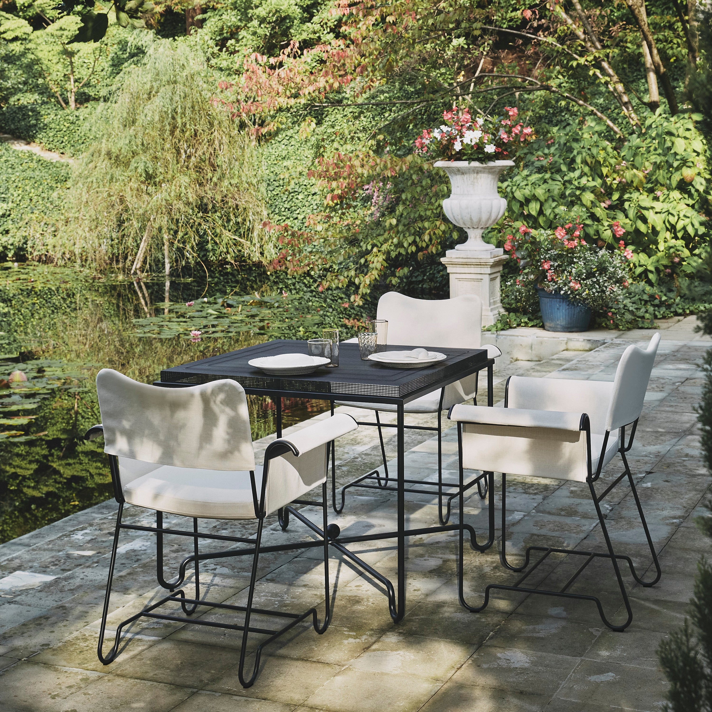 Tropique Dining Table: Outdoor + LS