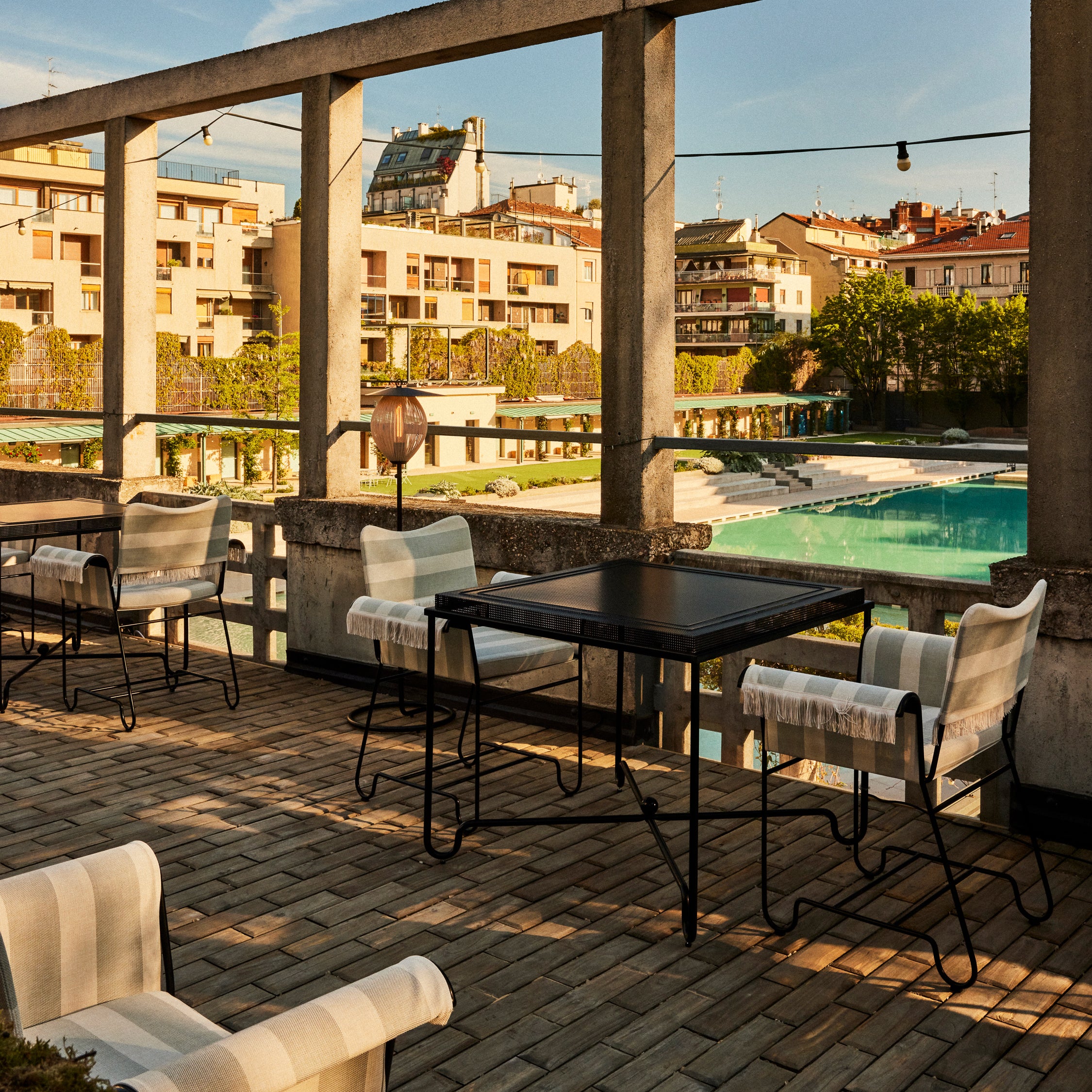 Tropique Dining Table: Outdoor + LS