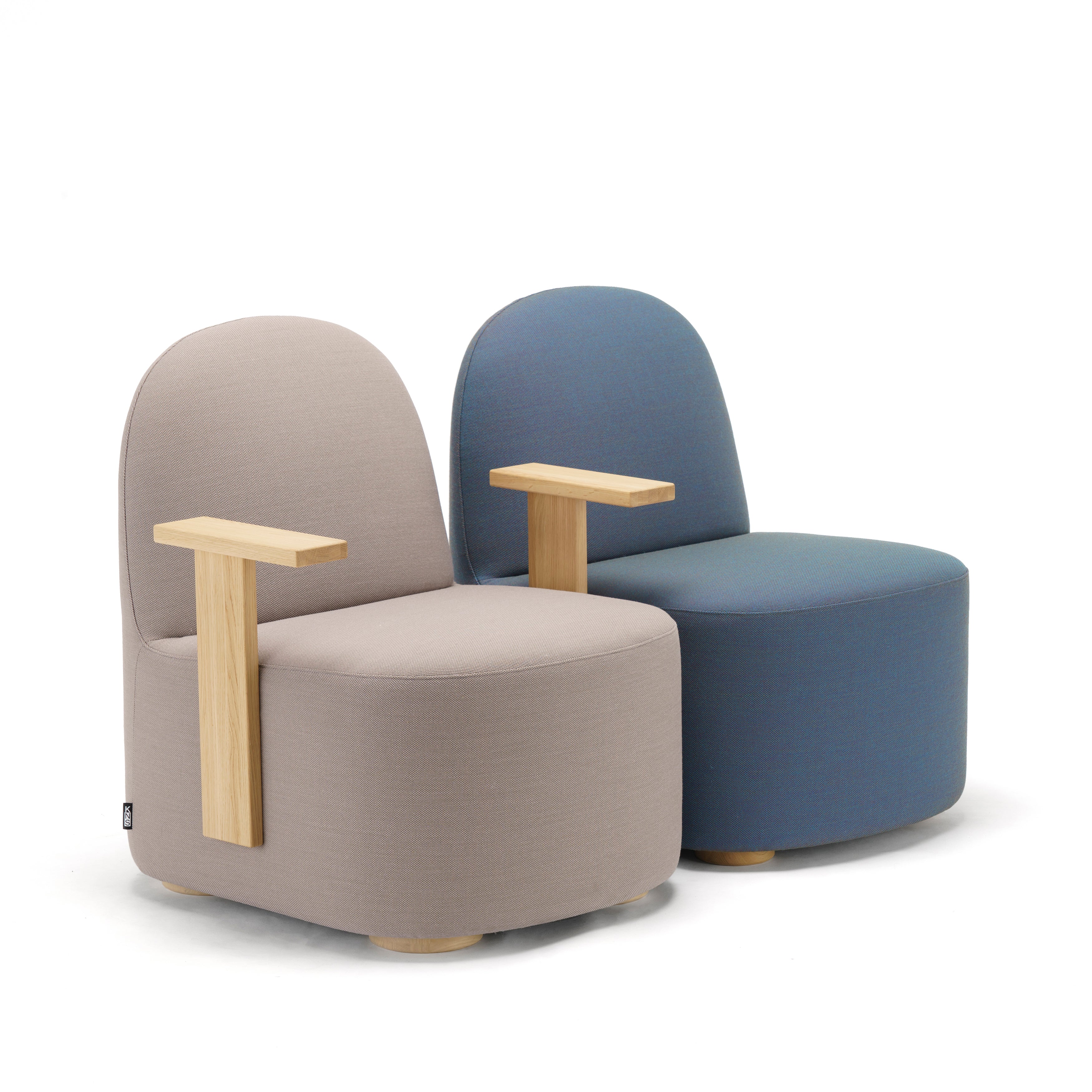 Polar Lounge Chair with Arms