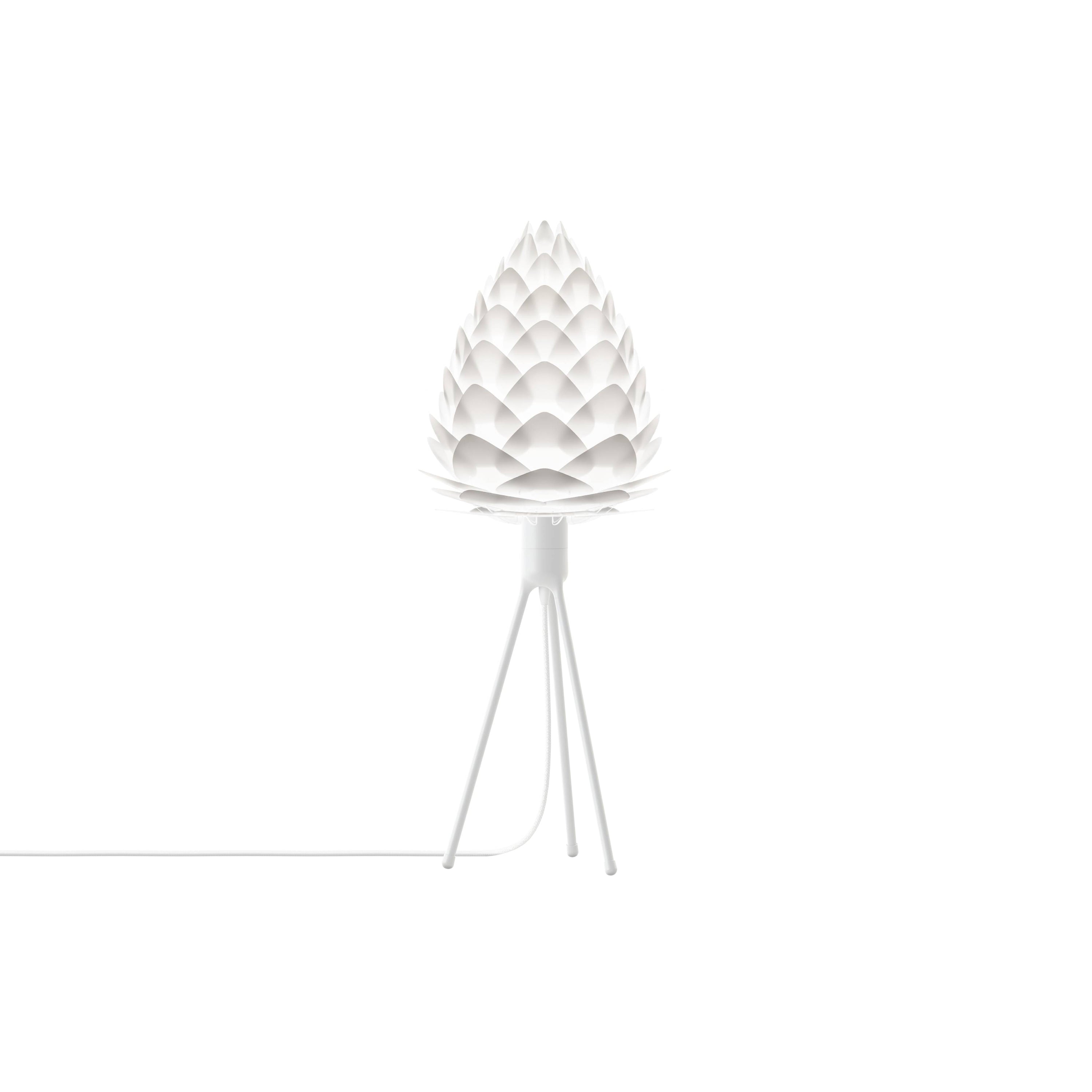 Conia Tripod Table Lamp: Medium - 15.7