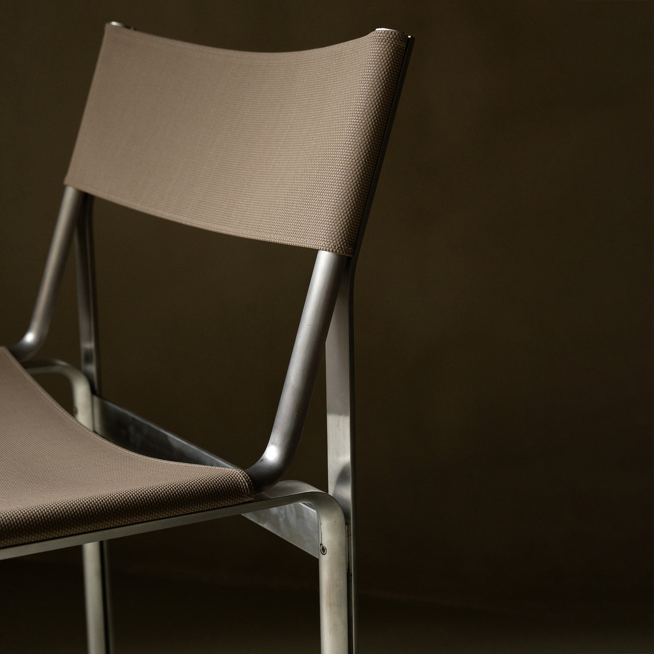 Union Chair: DI
