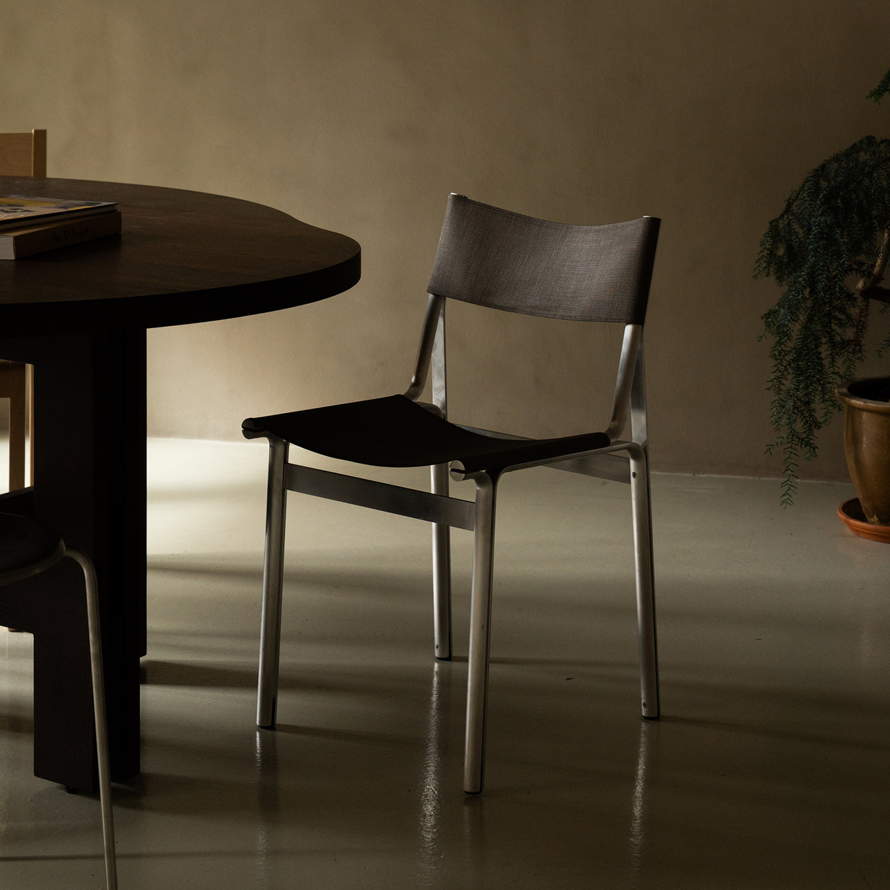 Union Chair: LS