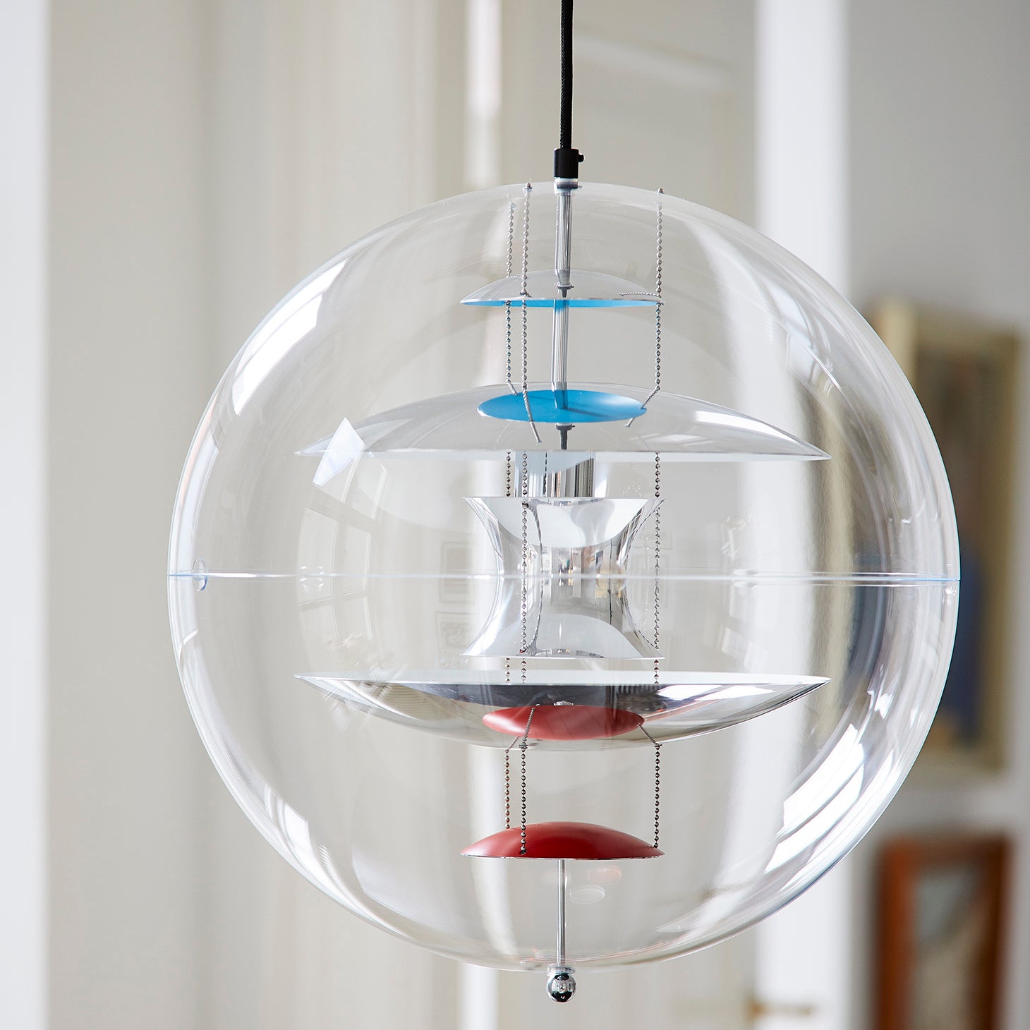 VP Globe Pendant Light