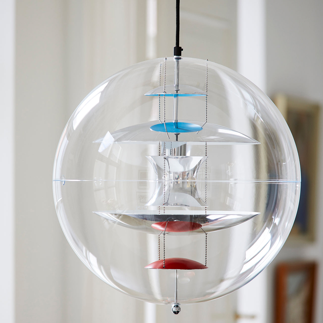 VP Globe Pendant Light