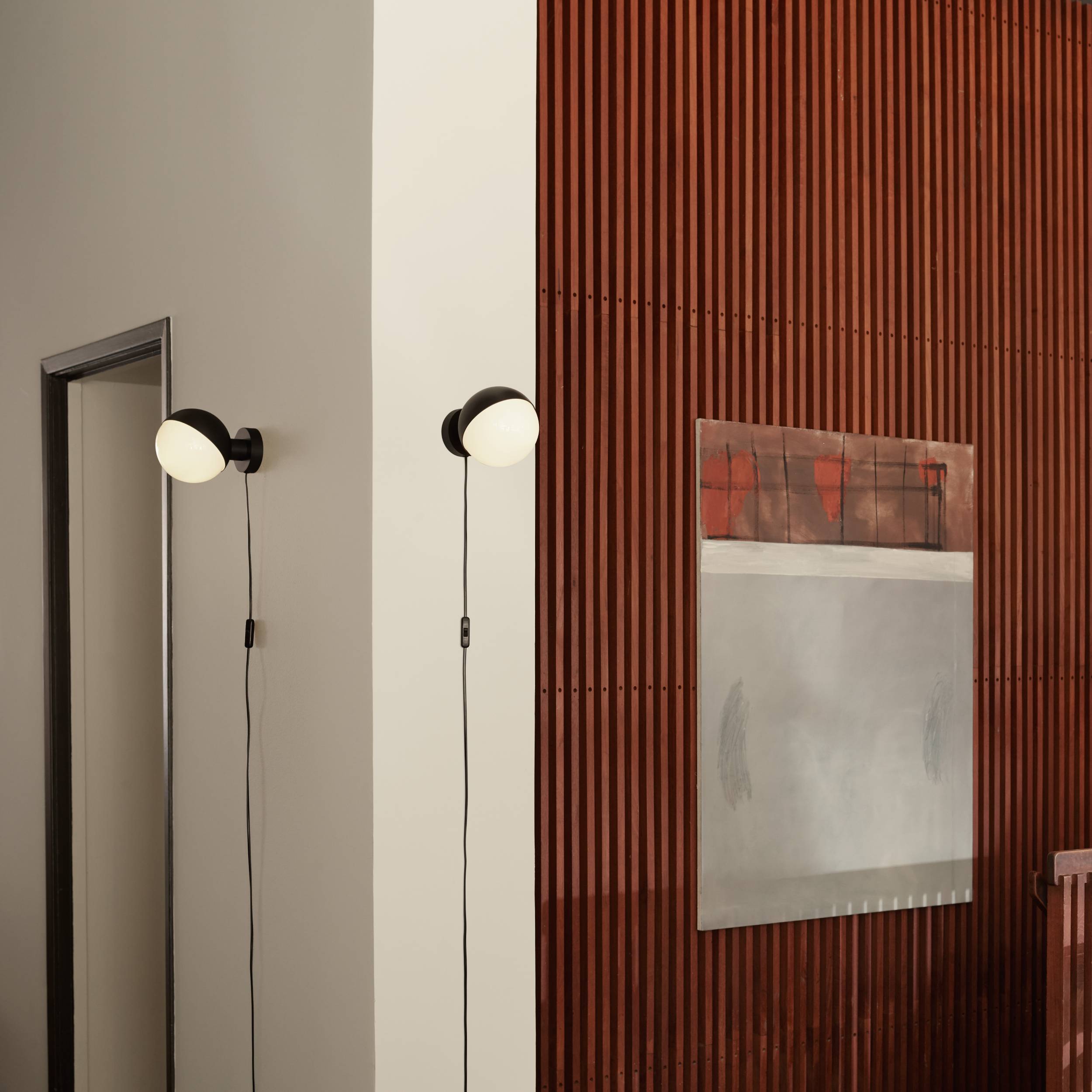 VL Studio Wall Lamp