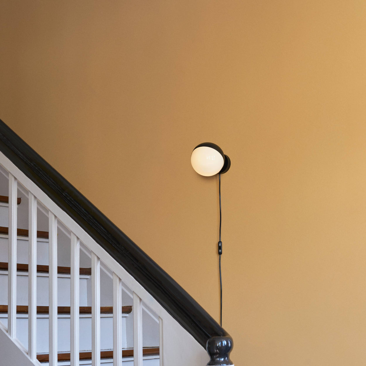VL Studio Wall Lamp