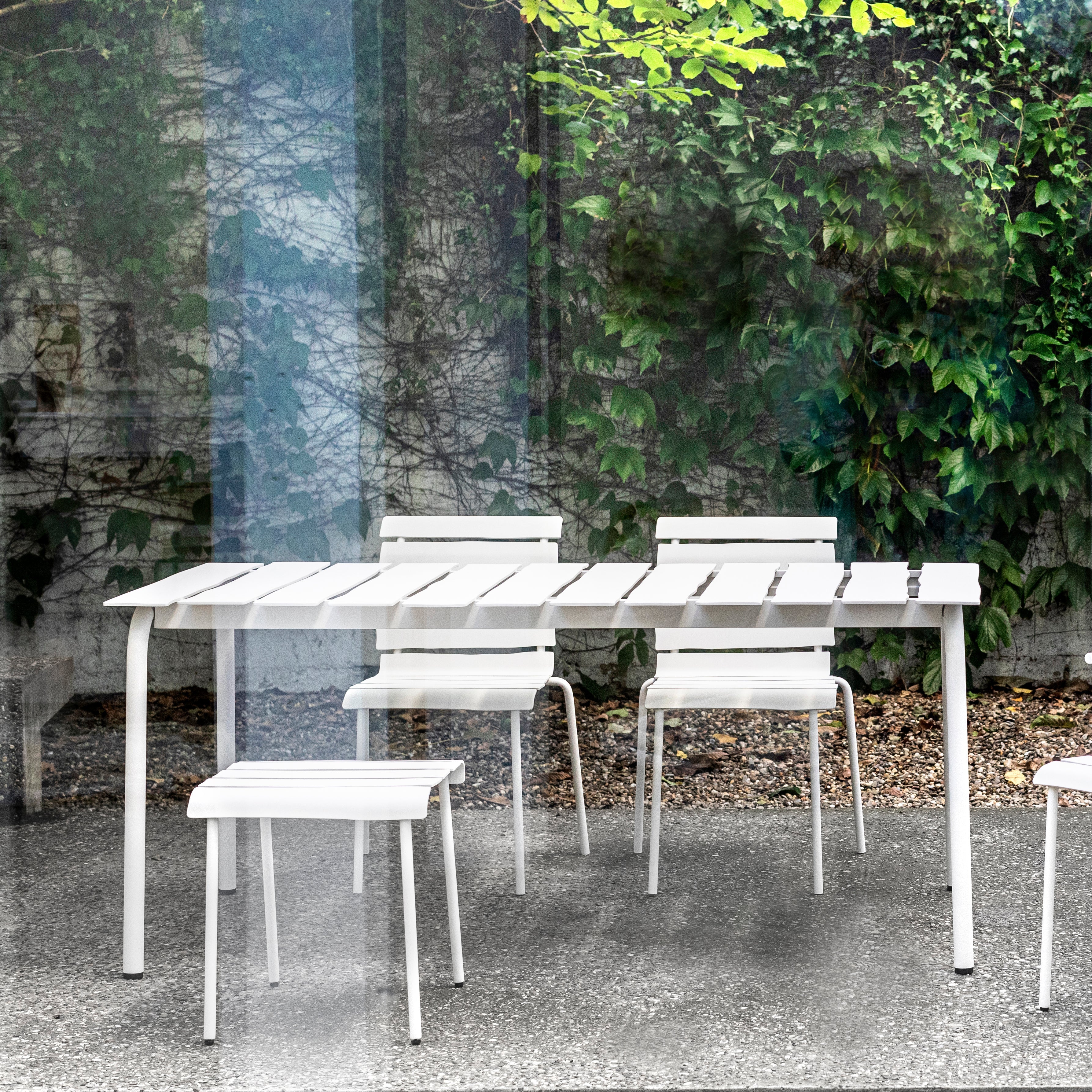 Aligned Outdoor Stool