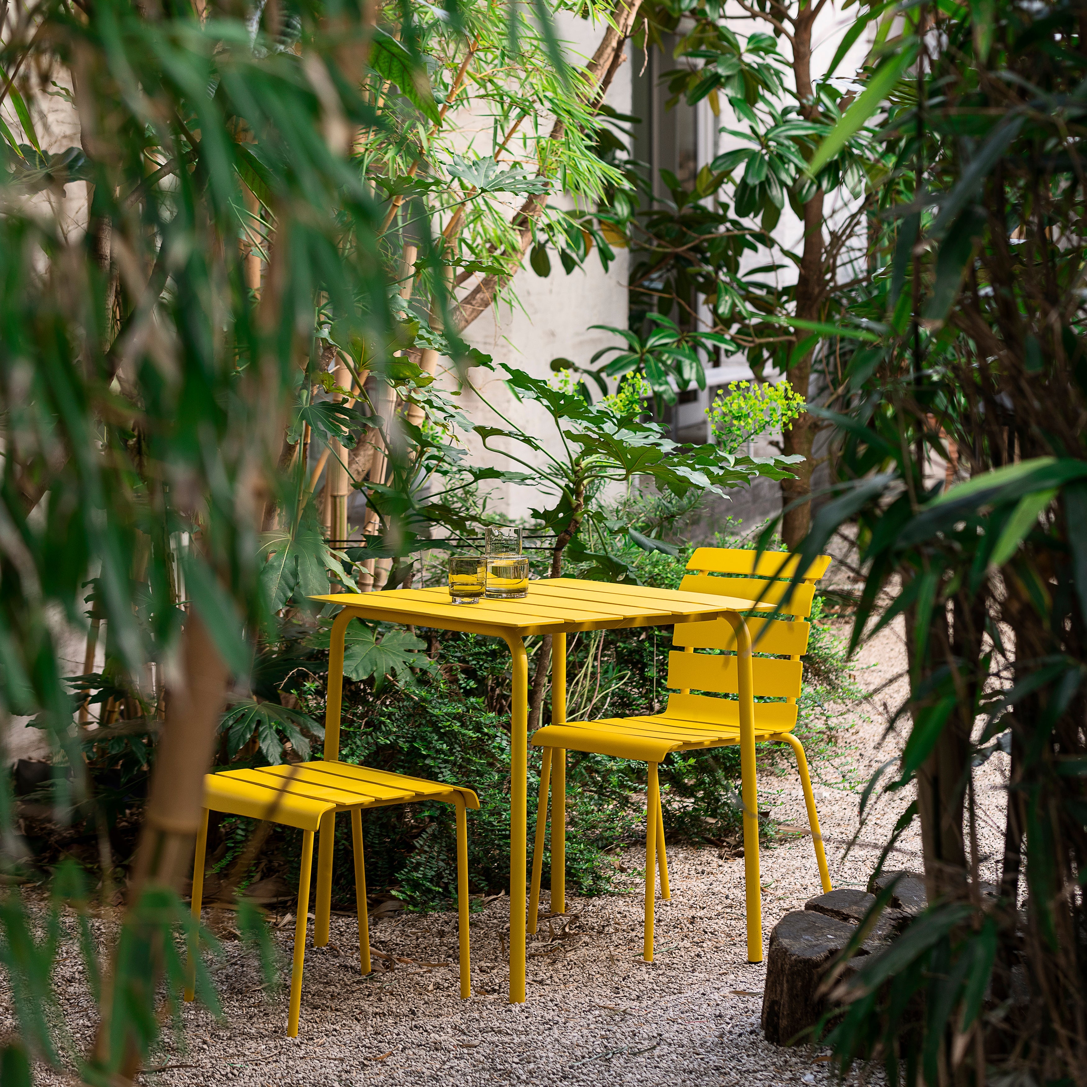 Aligned Outdoor Stool