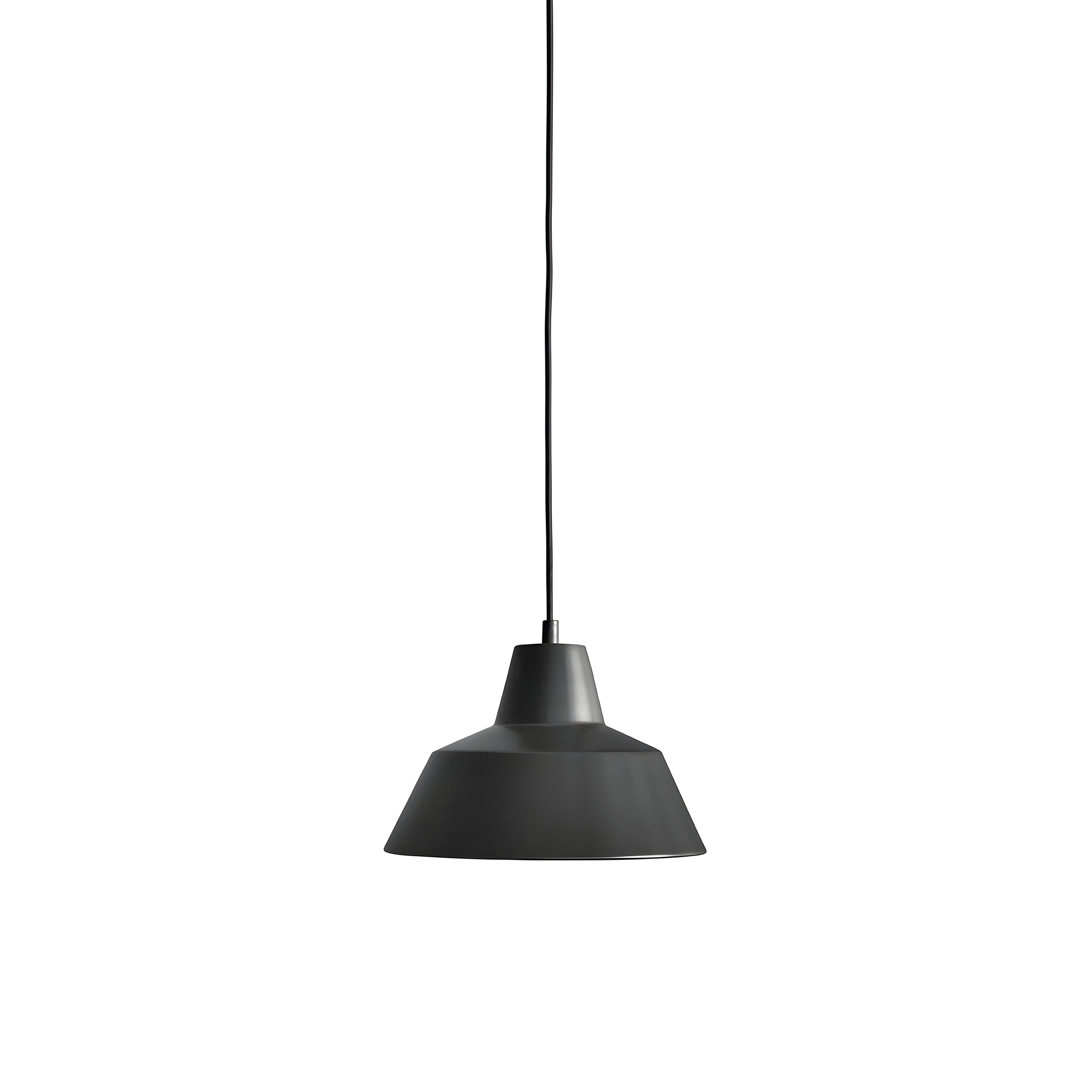 Workshop Pendant Lamp W3: Matte Black