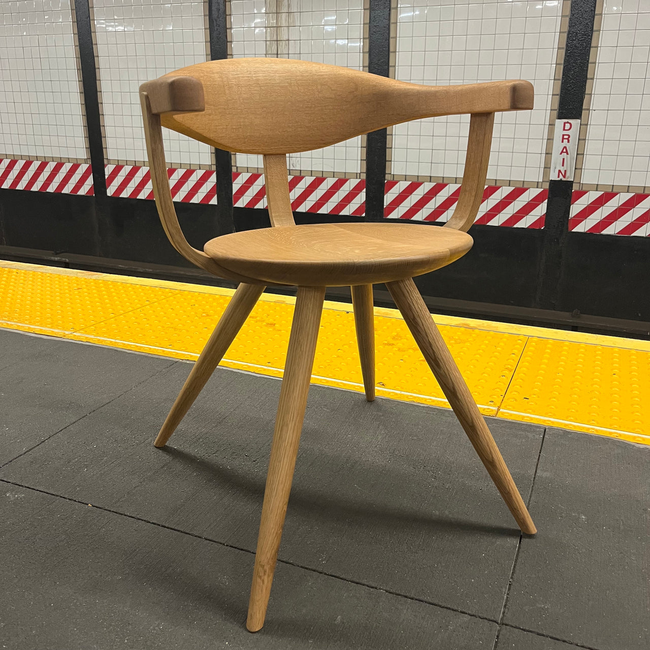 Yanagi Armchair