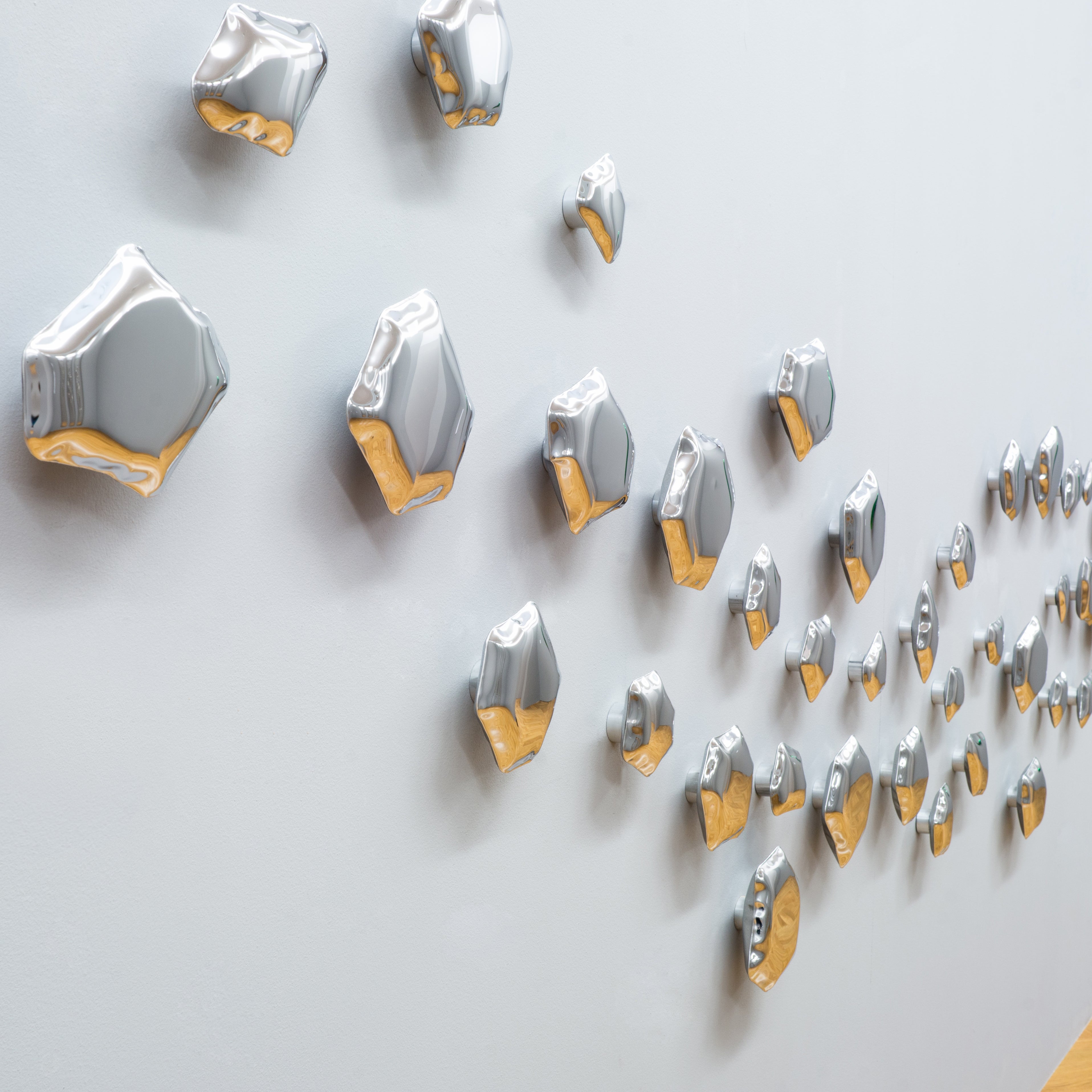 Kamyki Wall Hanger