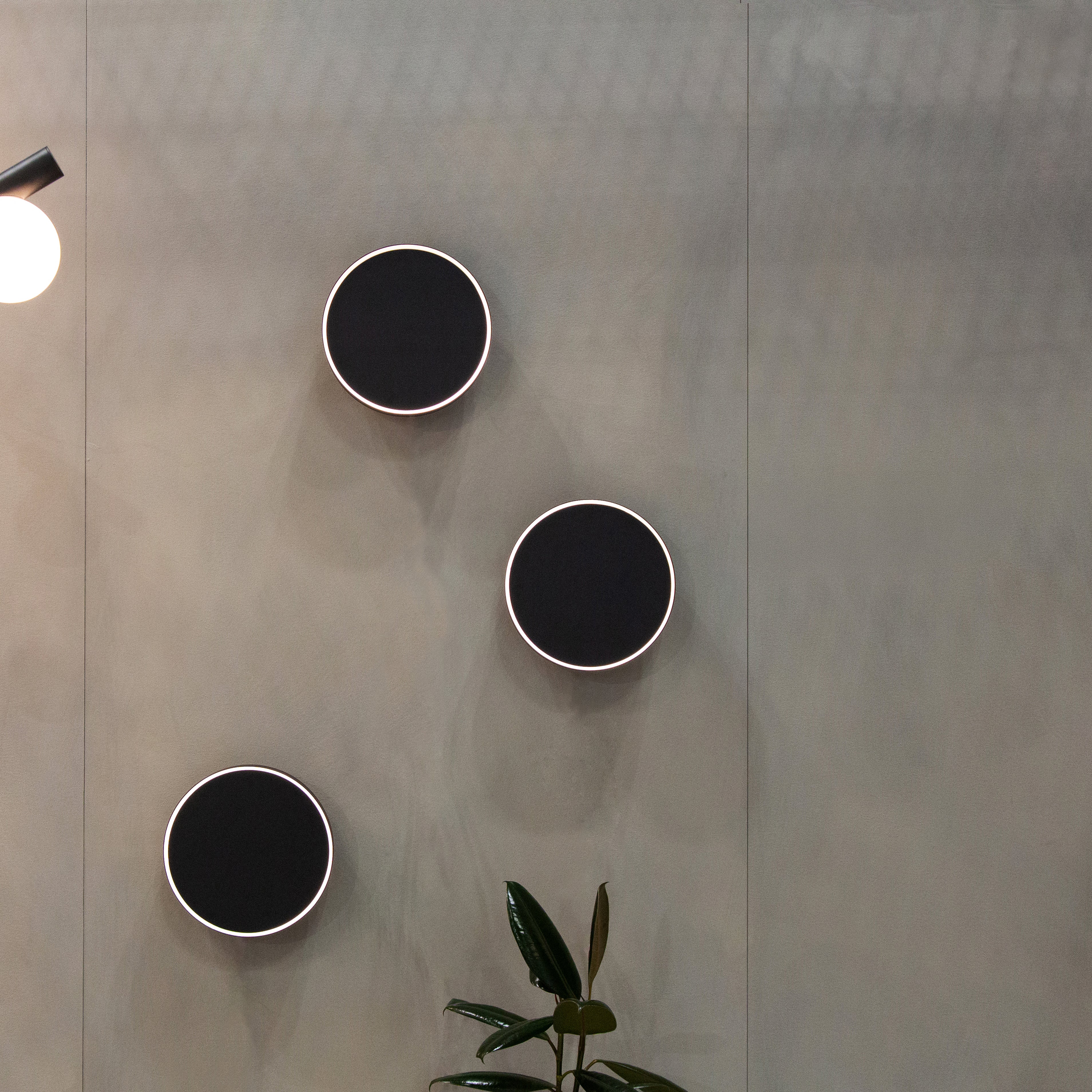 Horizon. Wall Sconce