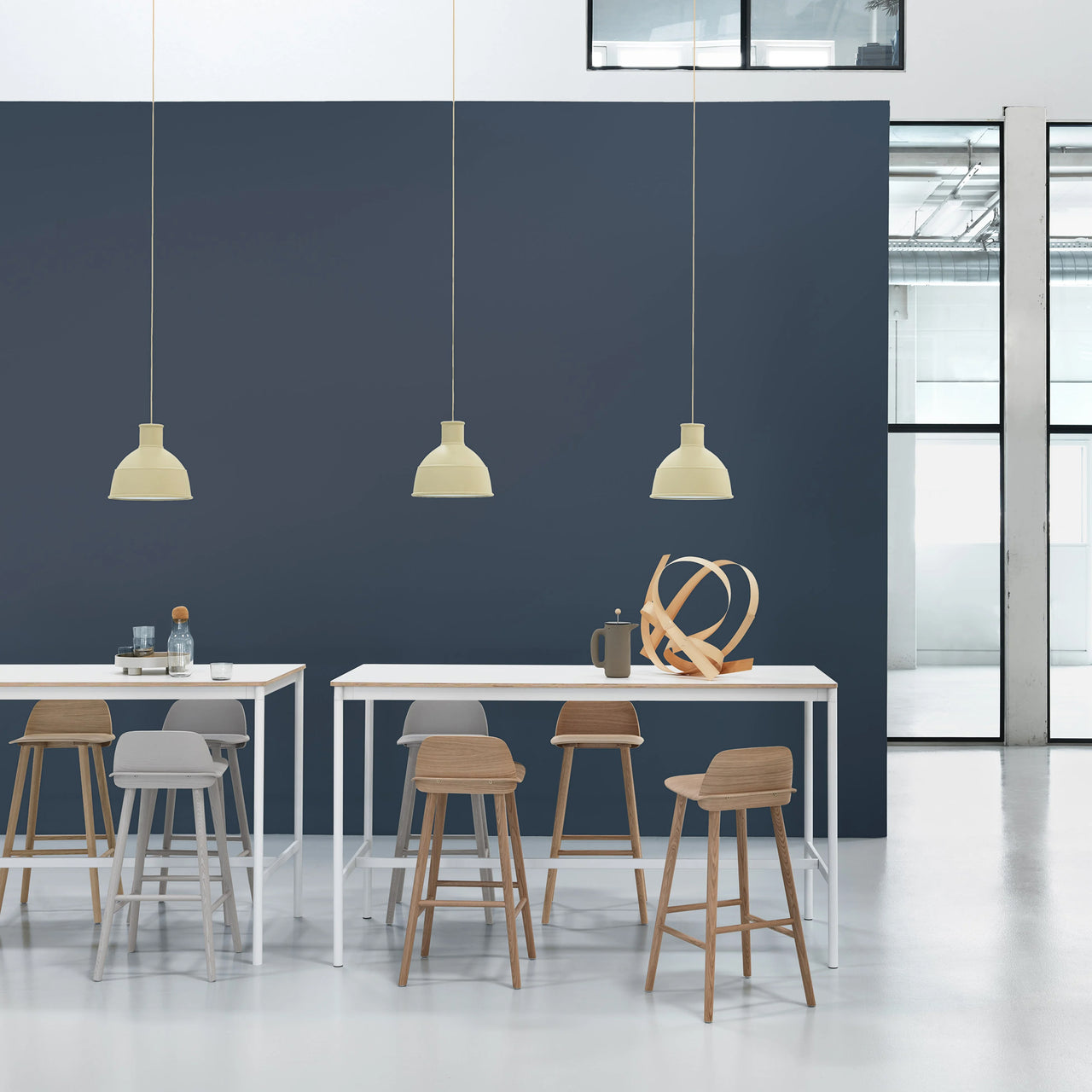 Base High Table: 190