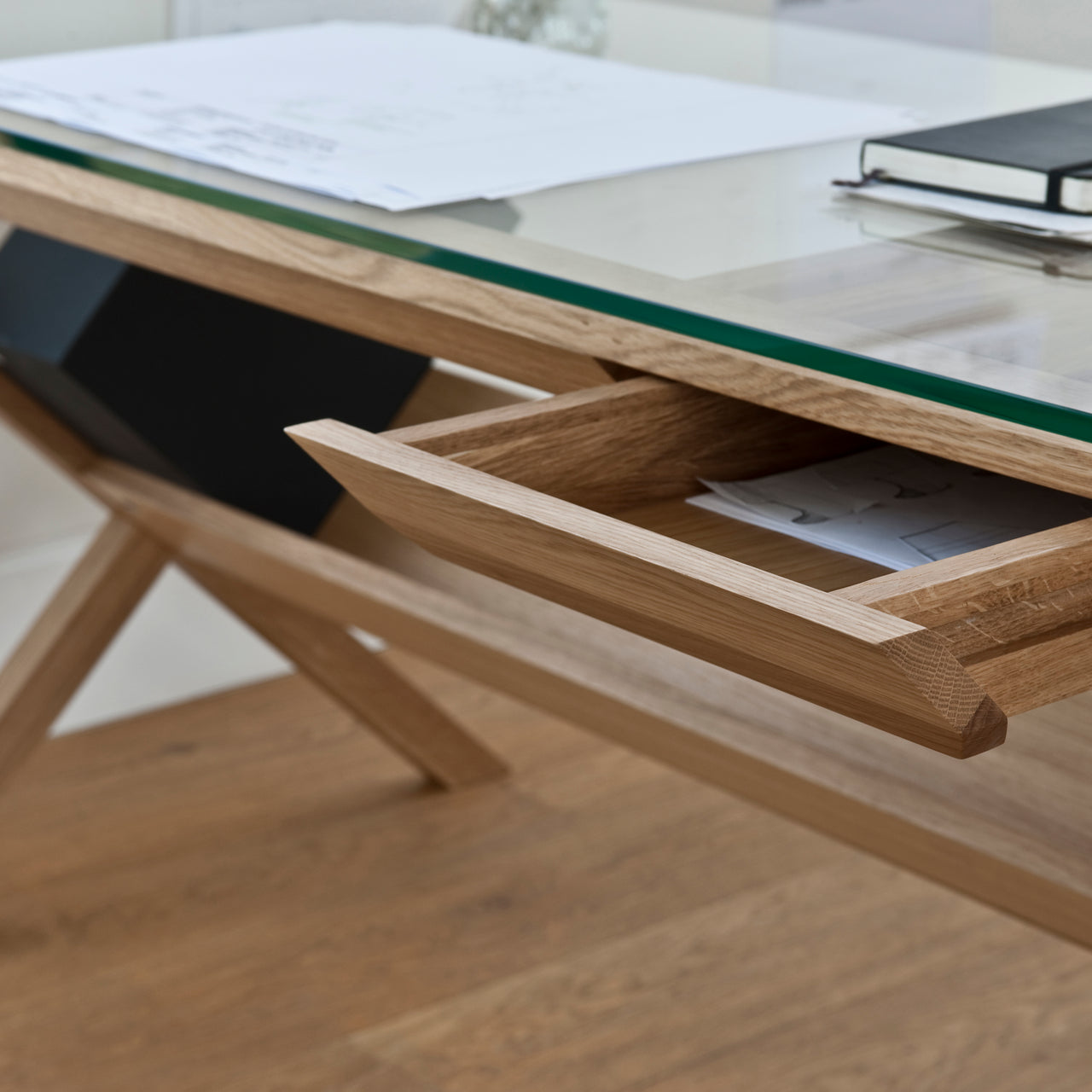 Covet Desk