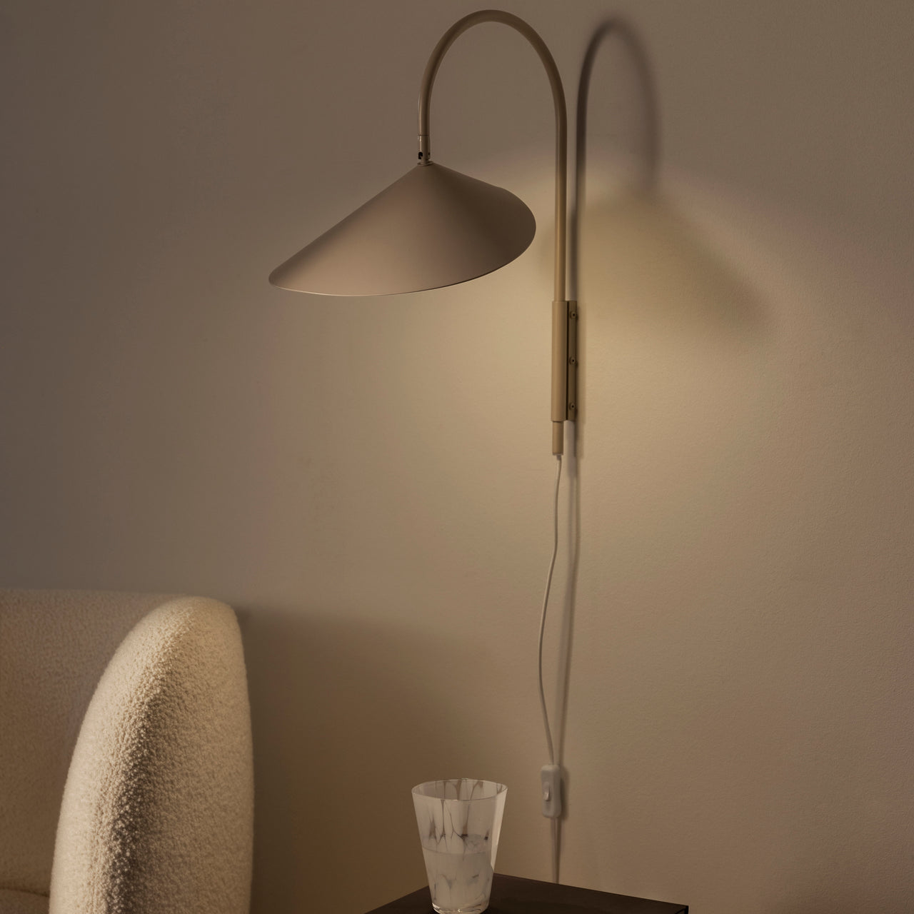 Arum Wall Lamp