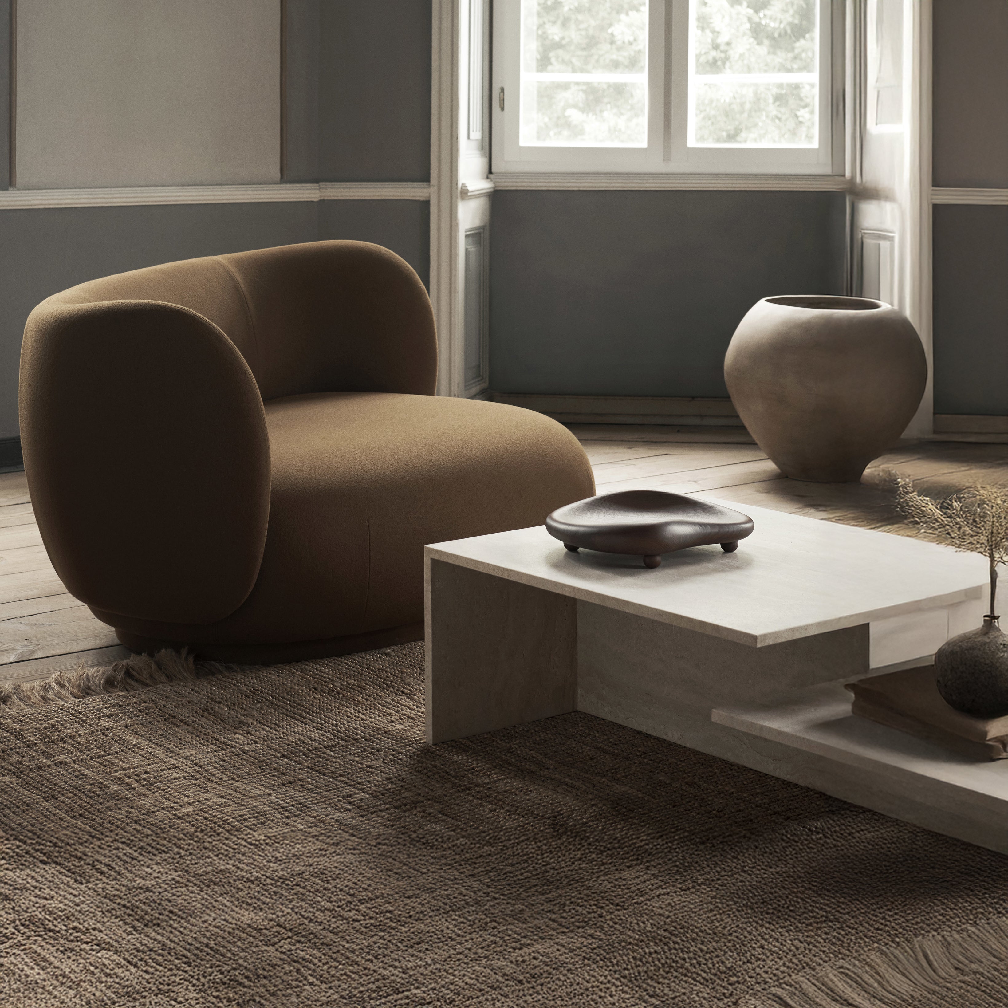 Distinct Grande Duo Tables