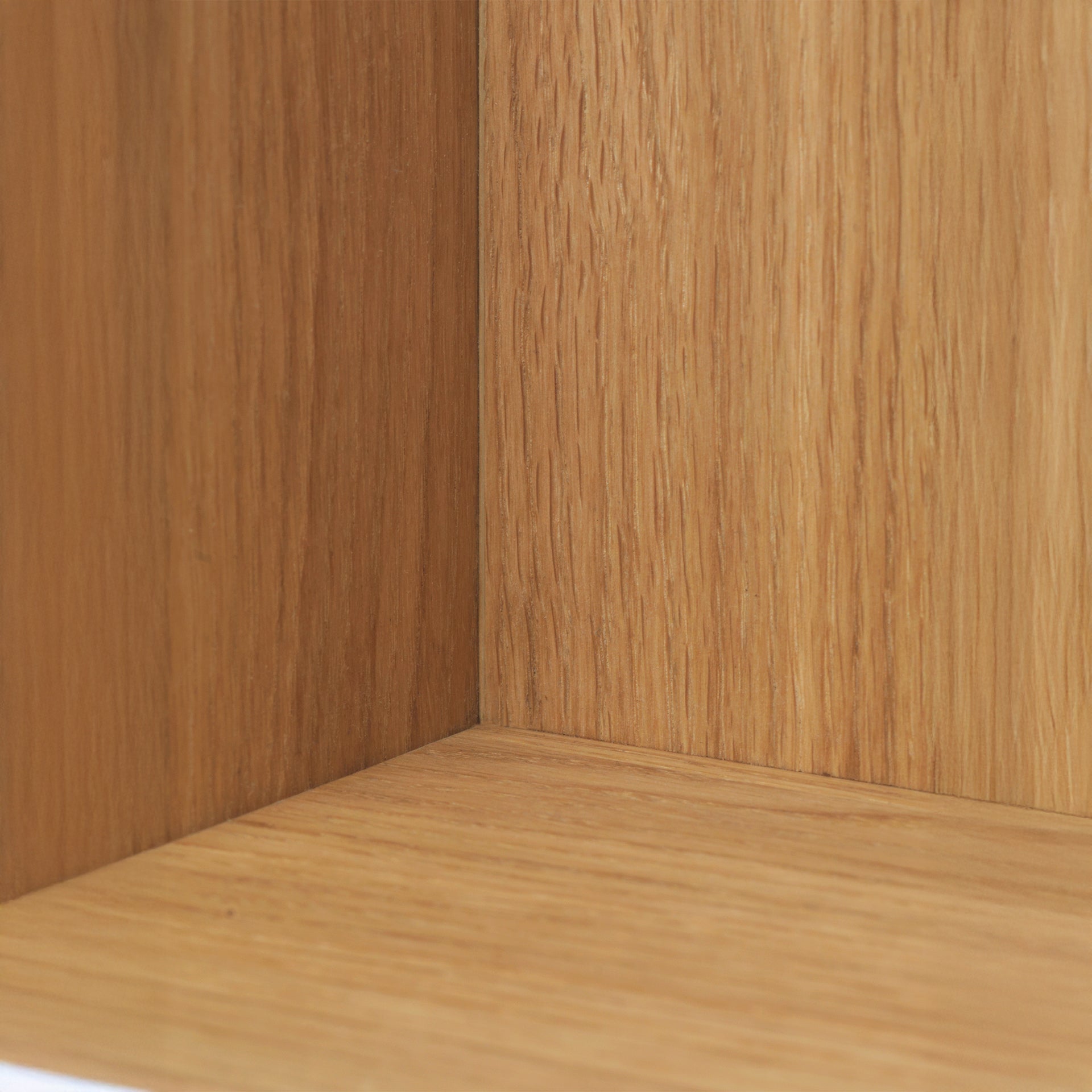 Stagger Shelf: Square