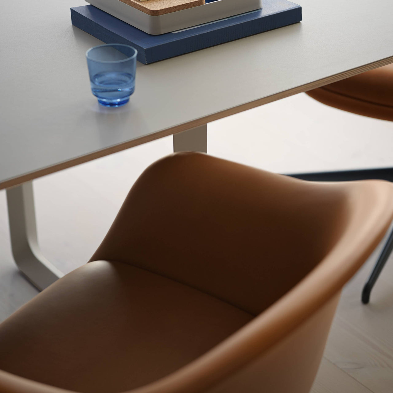 Fiber Conference Armchair: Swivel Base with Return + Tilt + Recycled Shell
