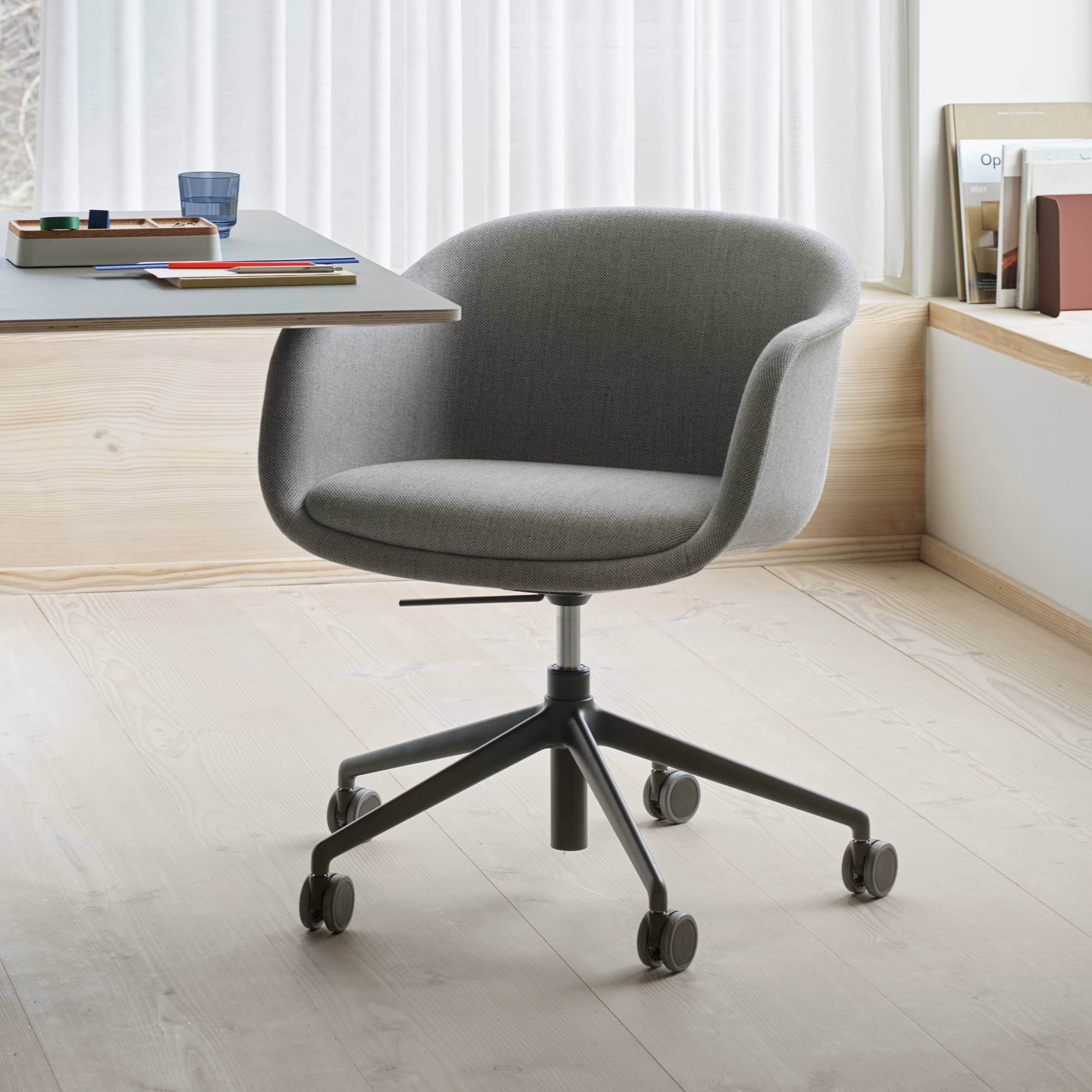 Fiber Conference Armchair: Swivel Base with Castors + Recycled Shell