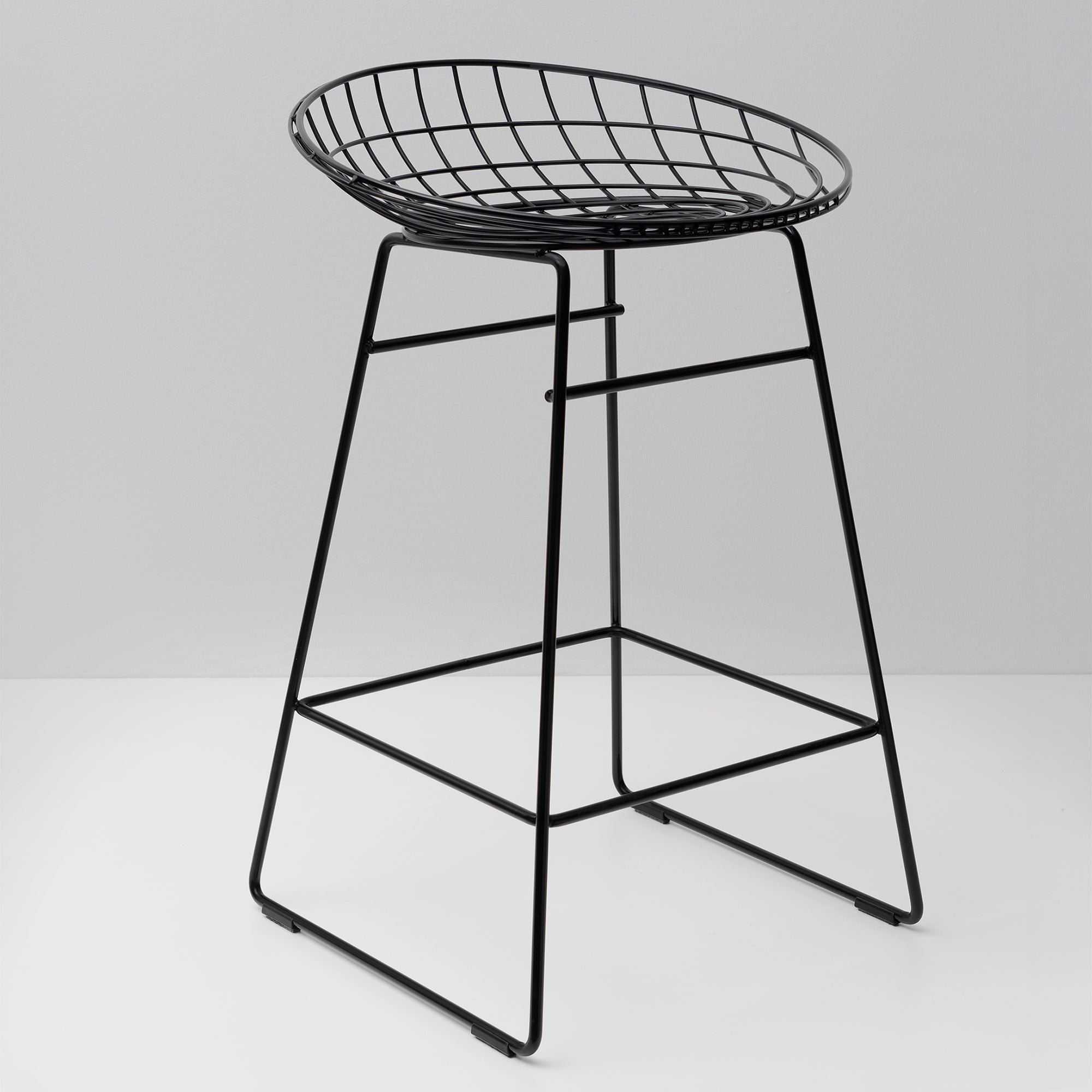 Wire Bar + Counter Stool: LS