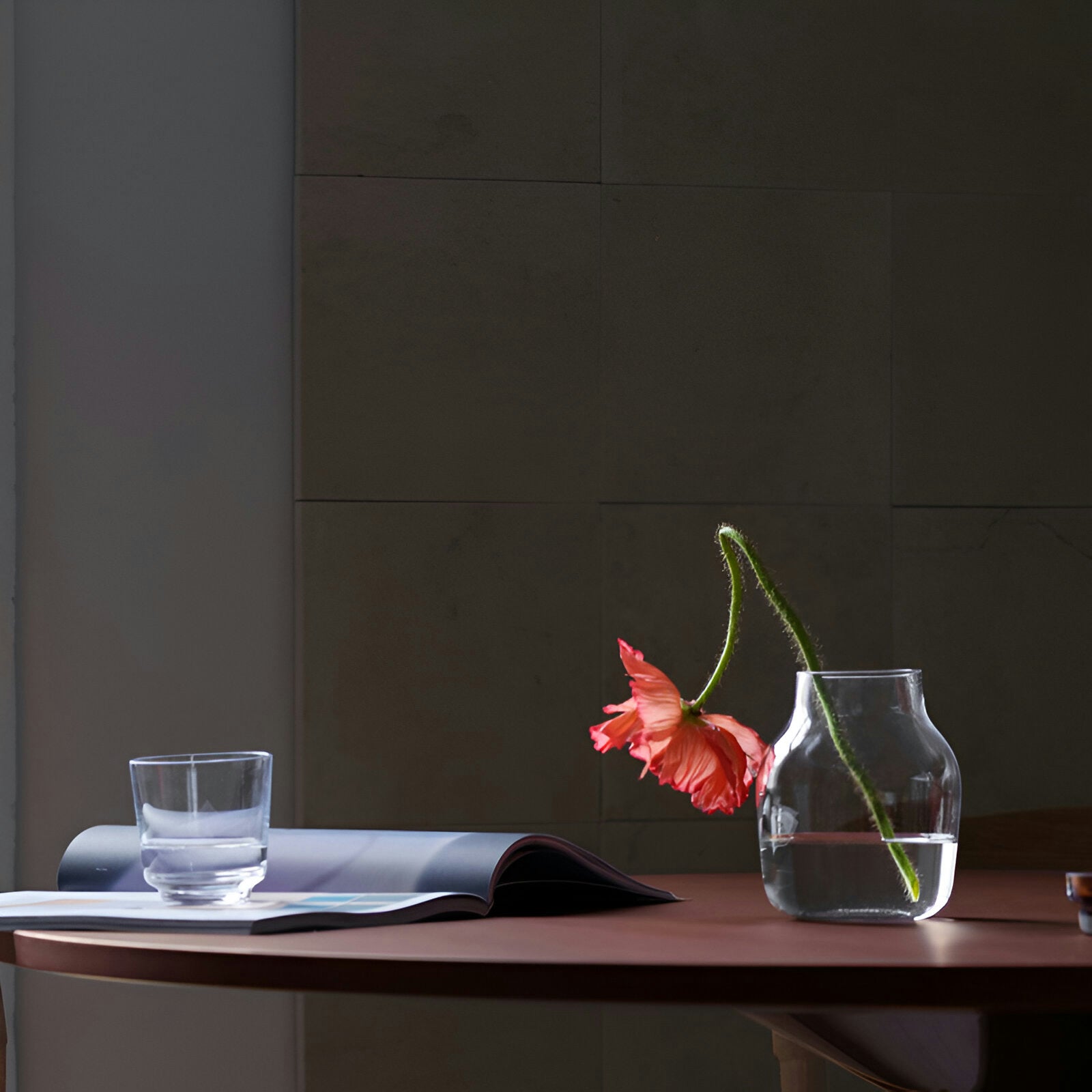 Silent Vase - Quick Ship