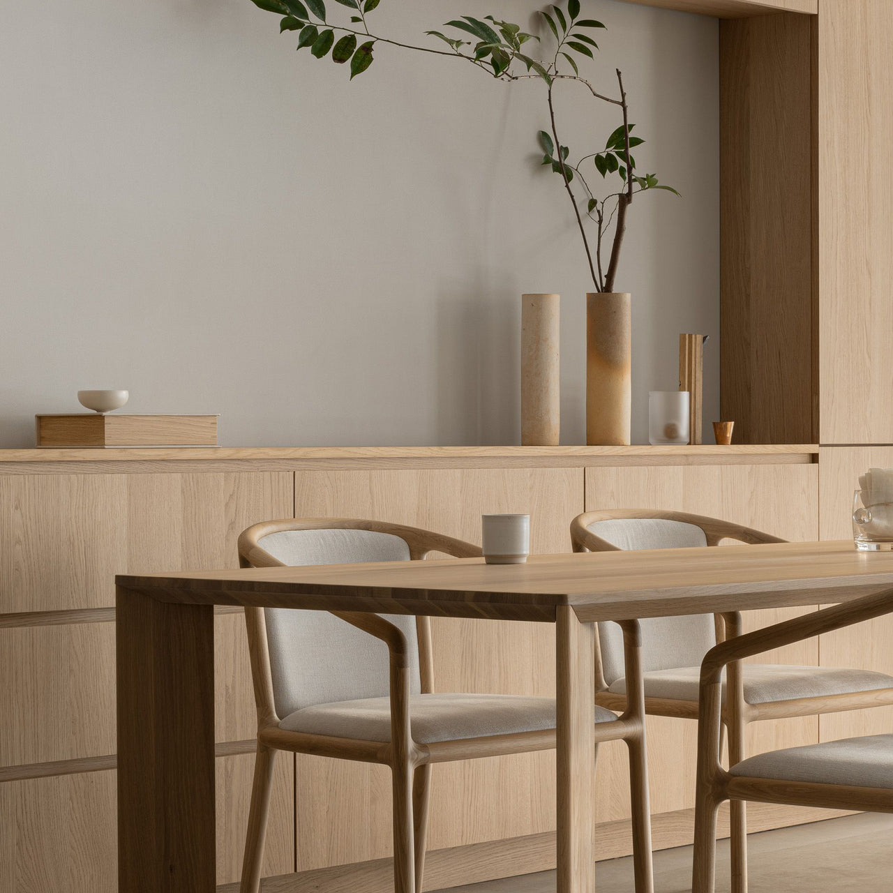 Azabu Residence Dining Table A-DT02