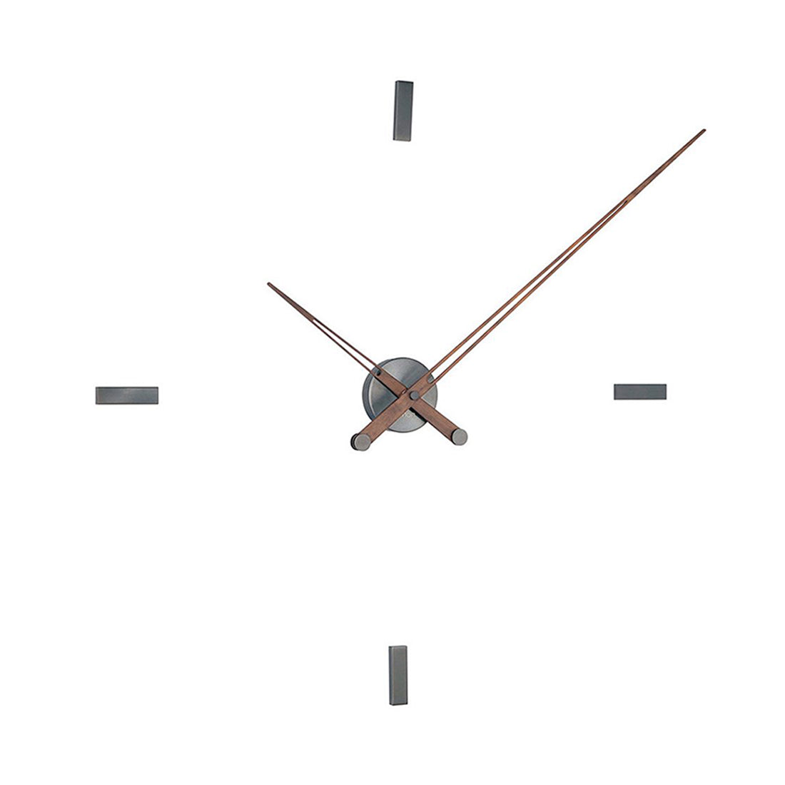 Tacón Wall Clock: 39.4