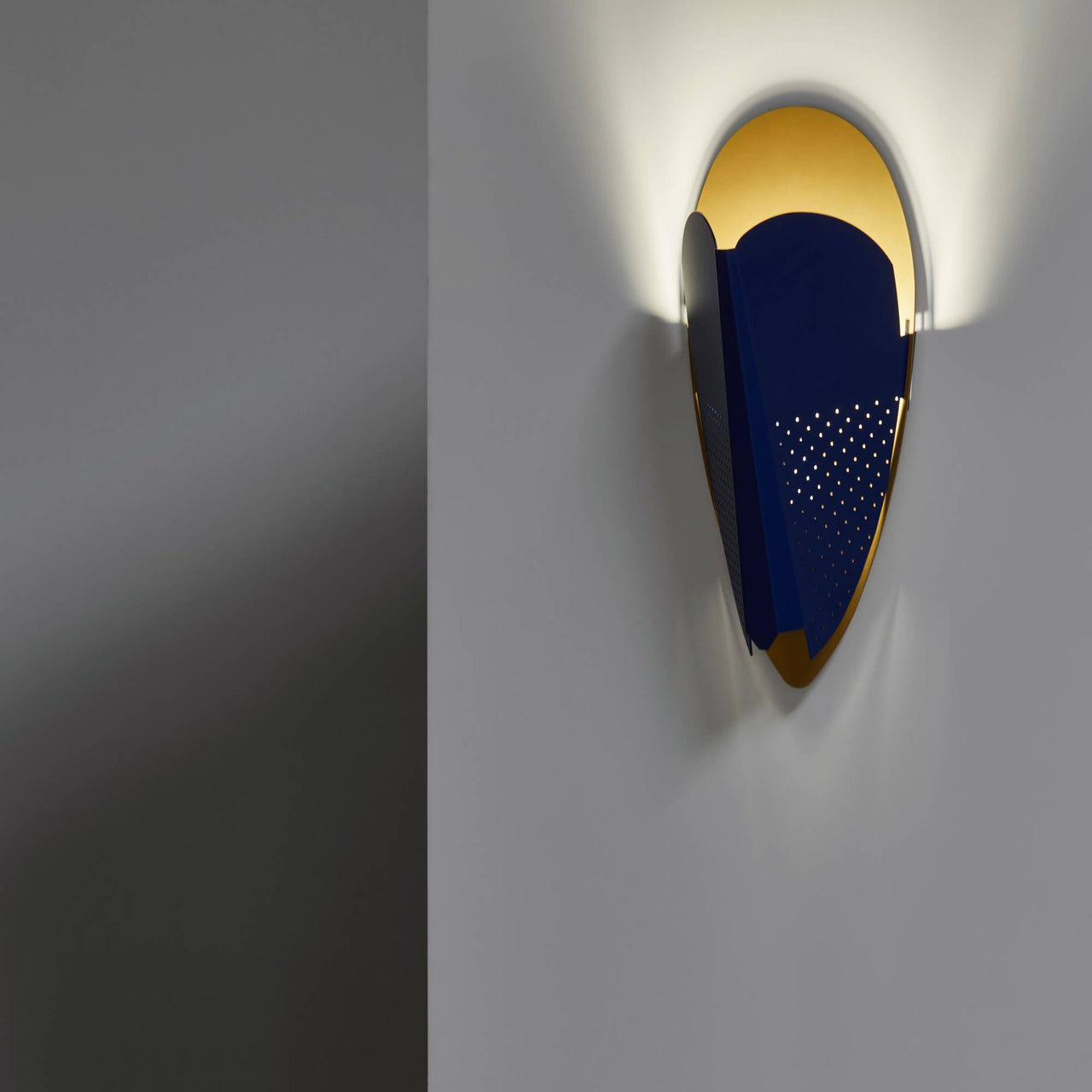 Sorcier Wall Light