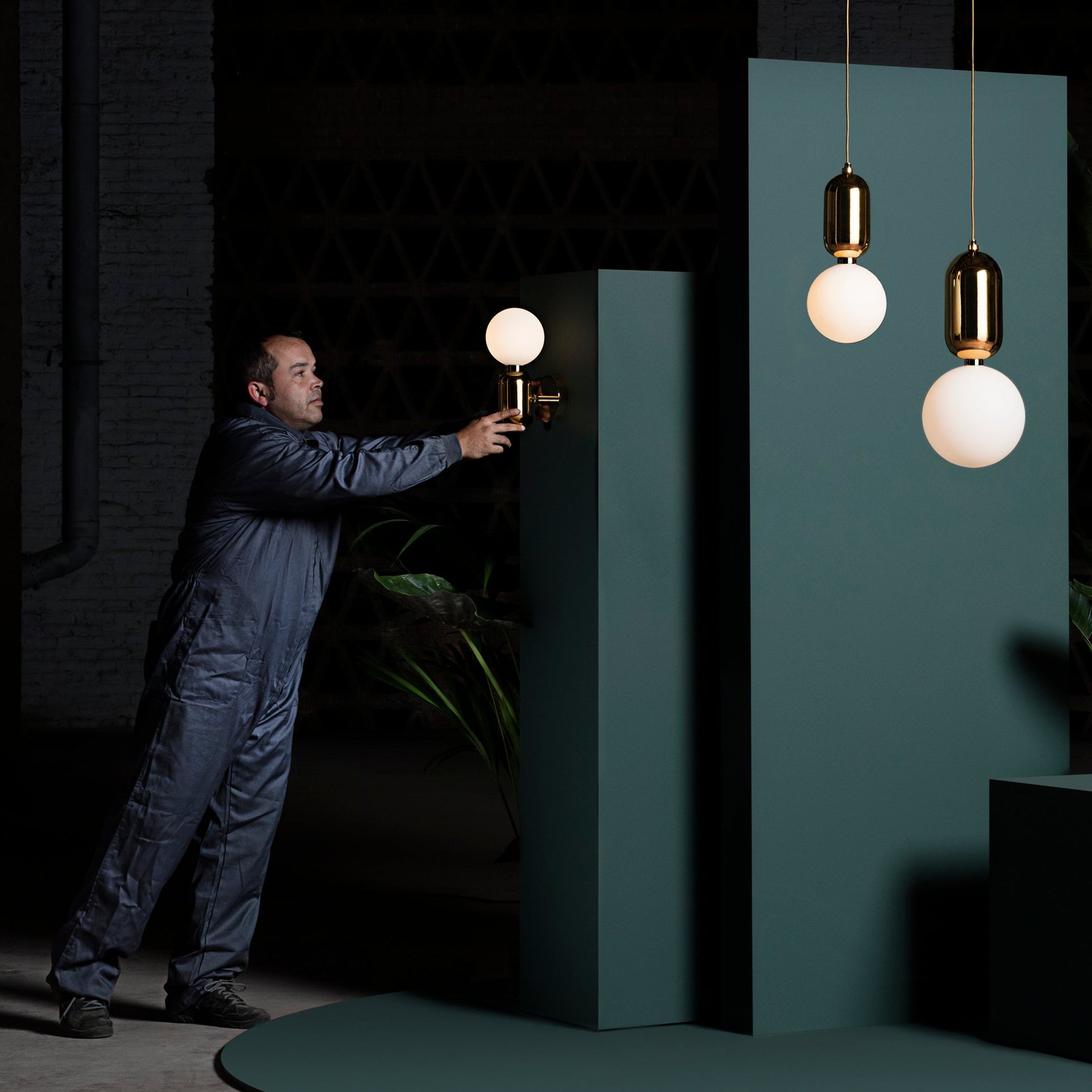Aballs Wall Lamp