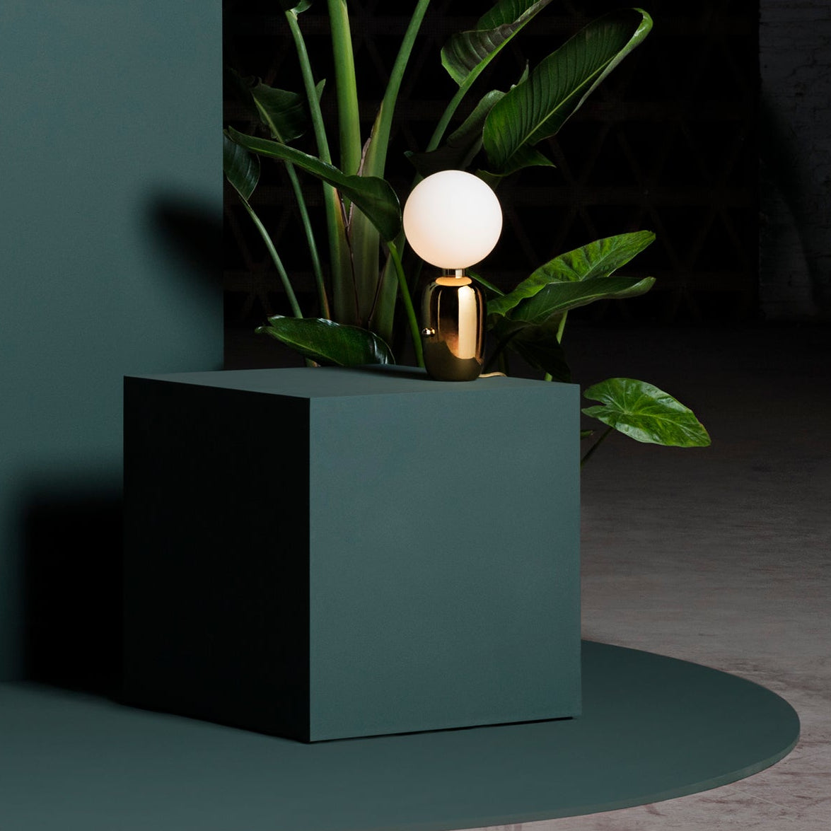 Aballs Table Lamp