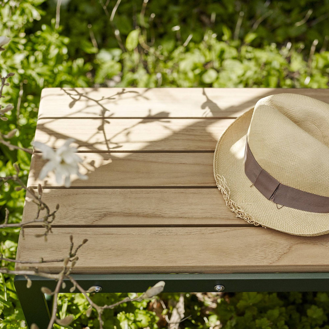 Reform Bench: Aluminum + Teak