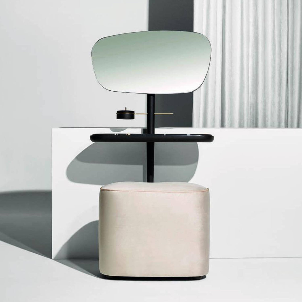 Tocador Vanity Pouf