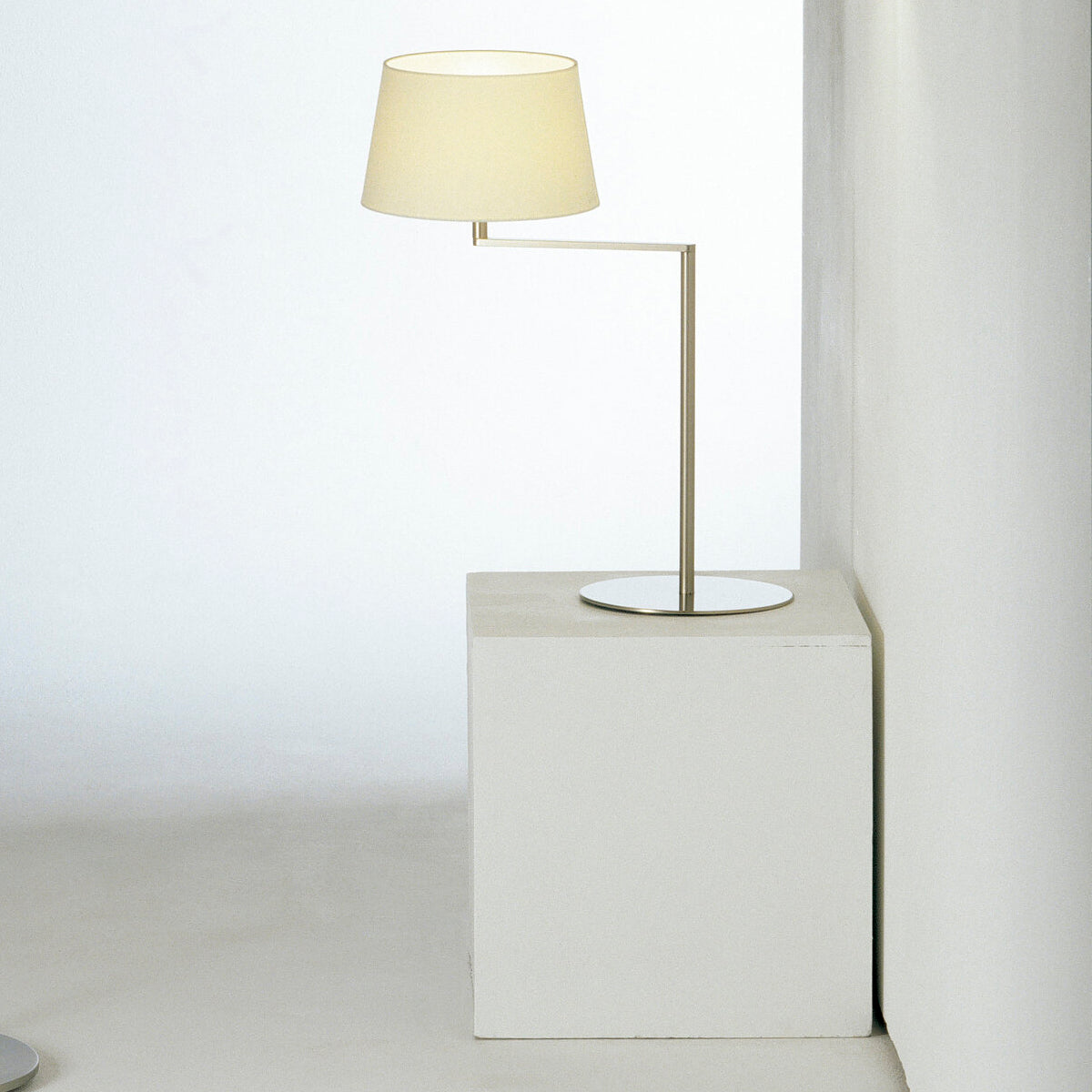 Americana Table Lamp