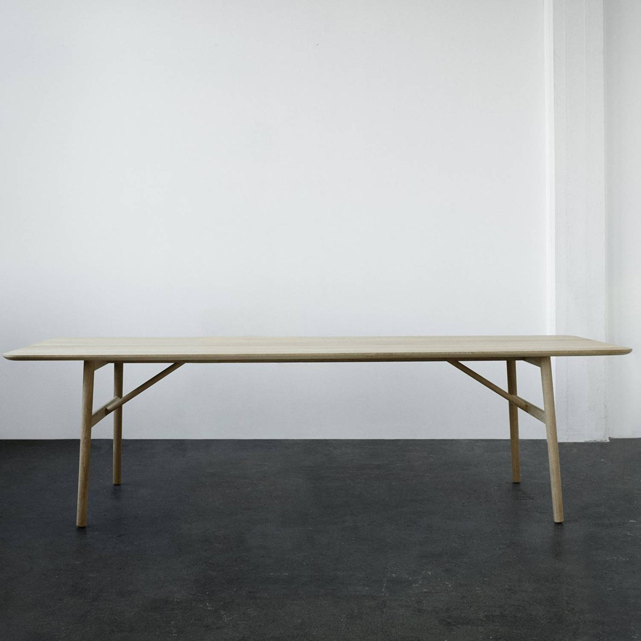 Hven Table