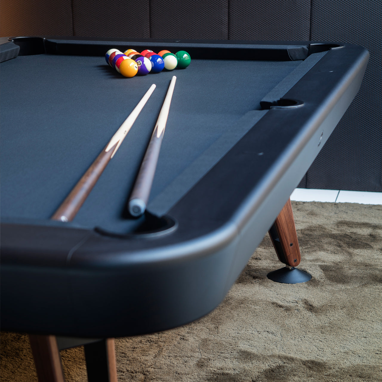 Diagonal Pool Table: 7 Feet