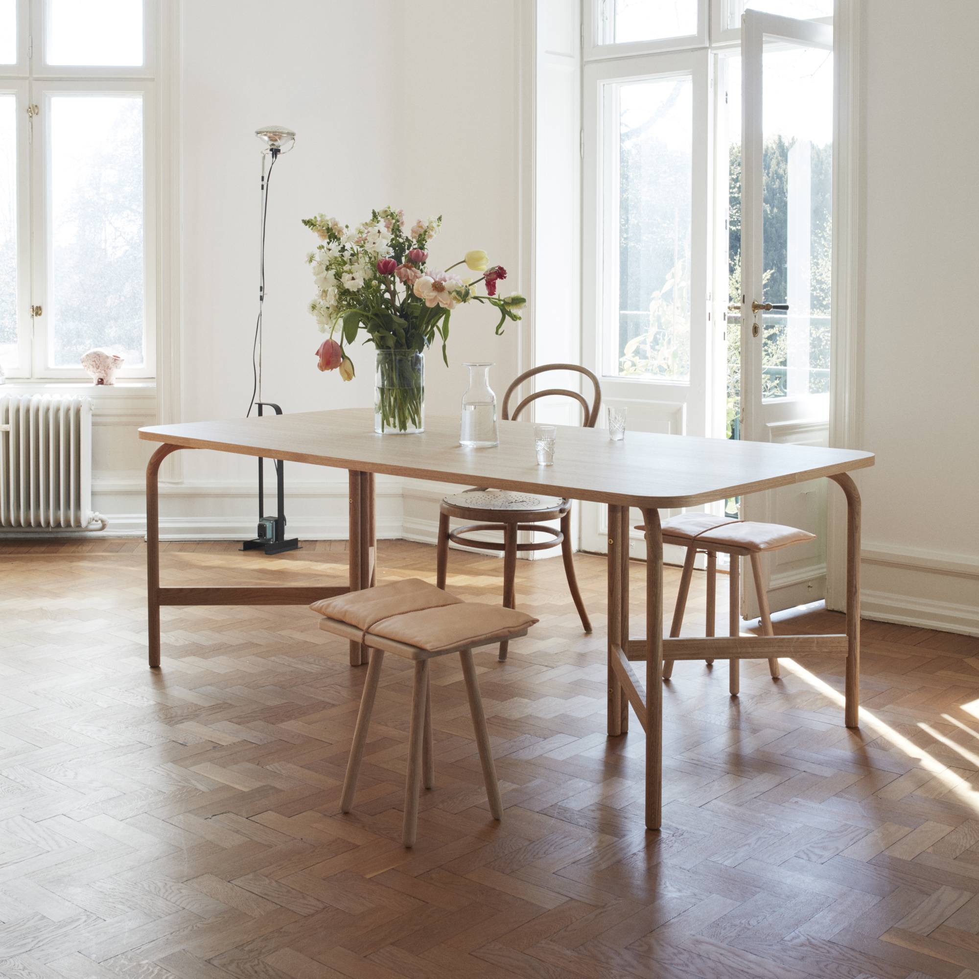 Georg Jubilee Stool