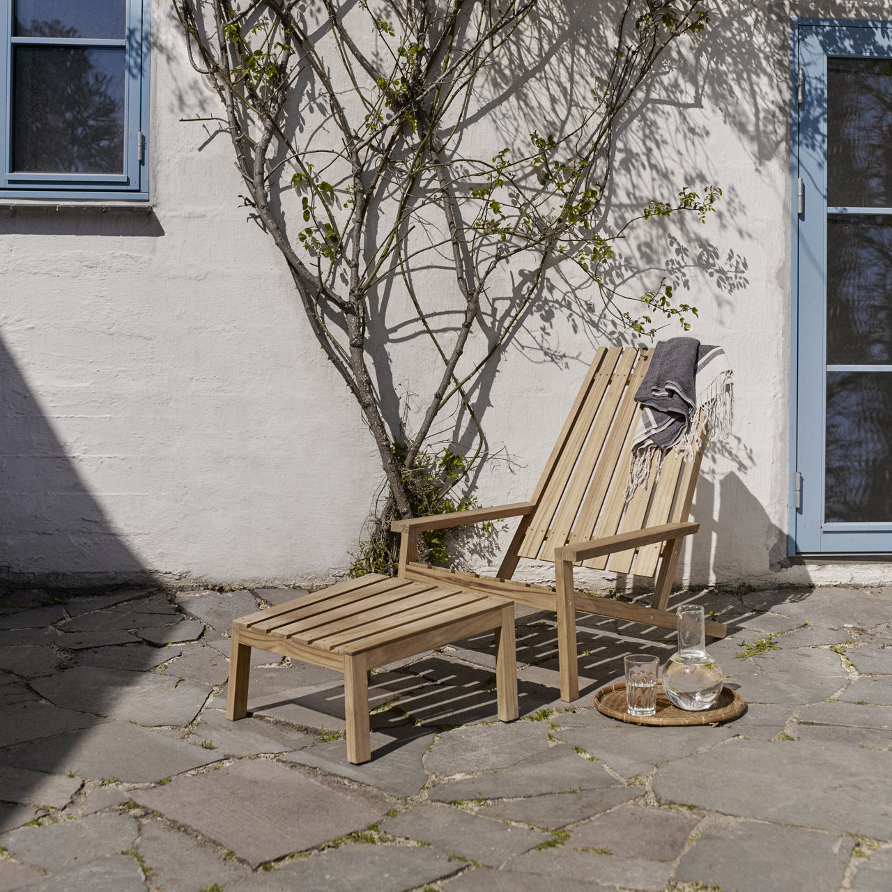 Between Lines Deck Chair: Outdoor