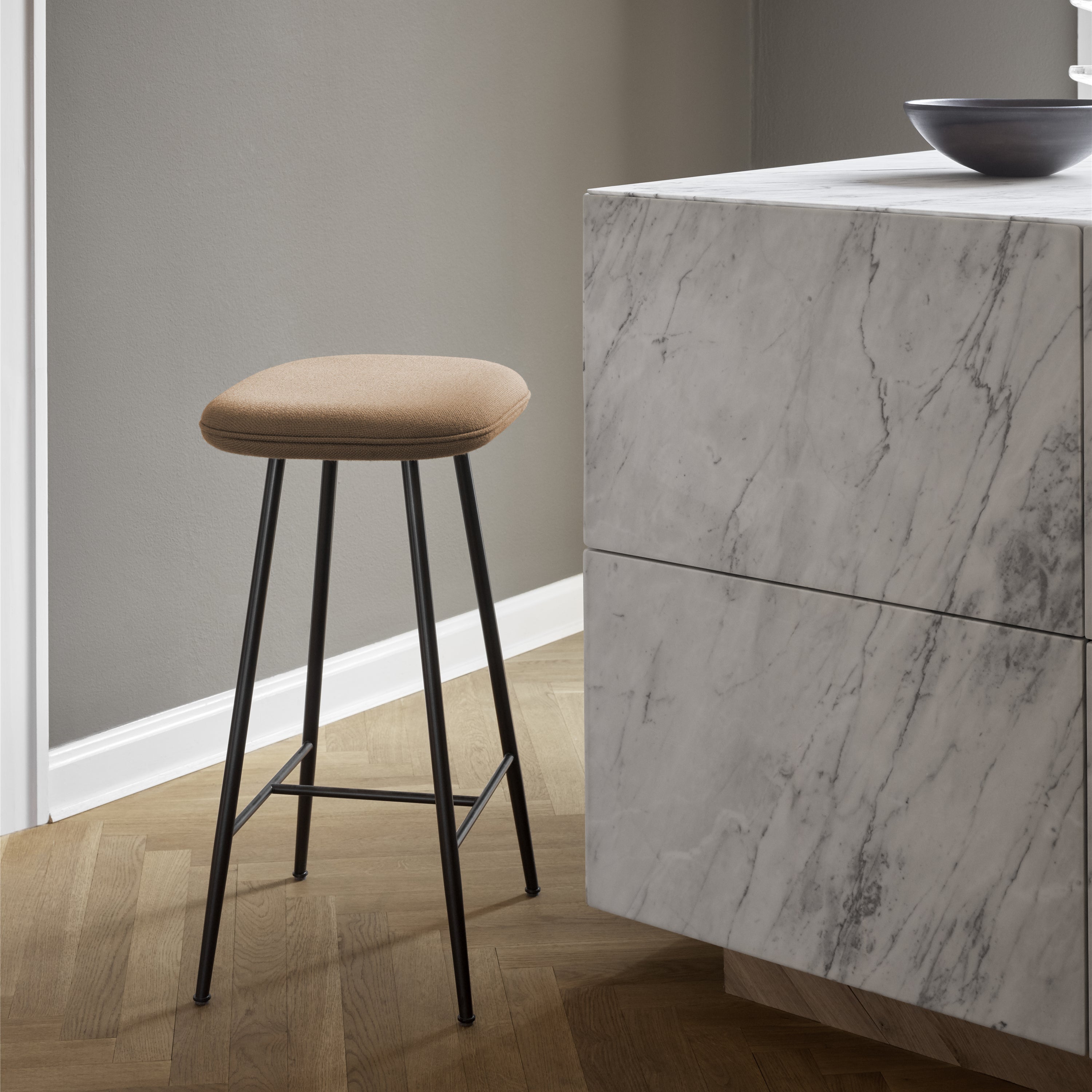 Spine Bar + Counter Stool: Metal Base