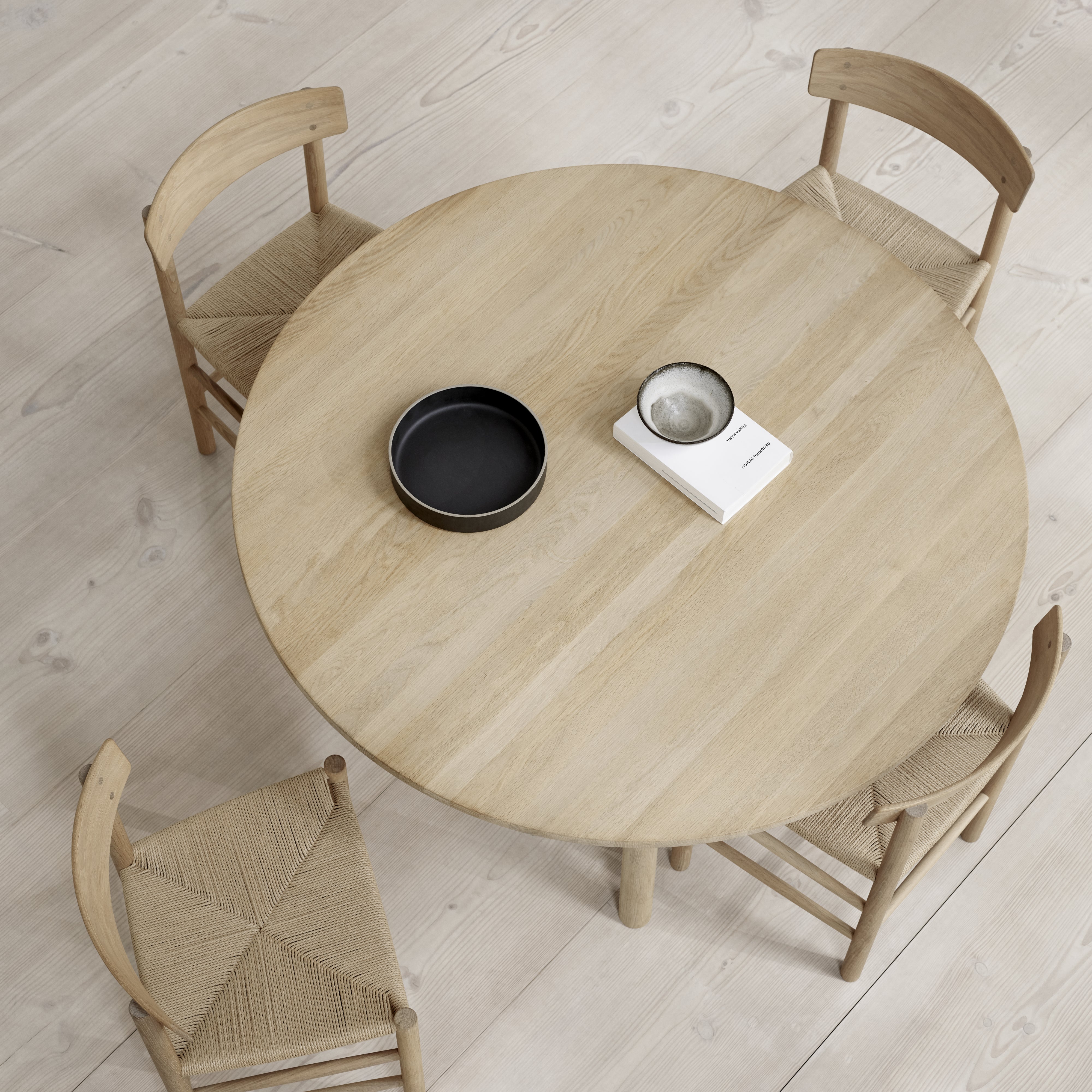 Taro Dining Table: Round