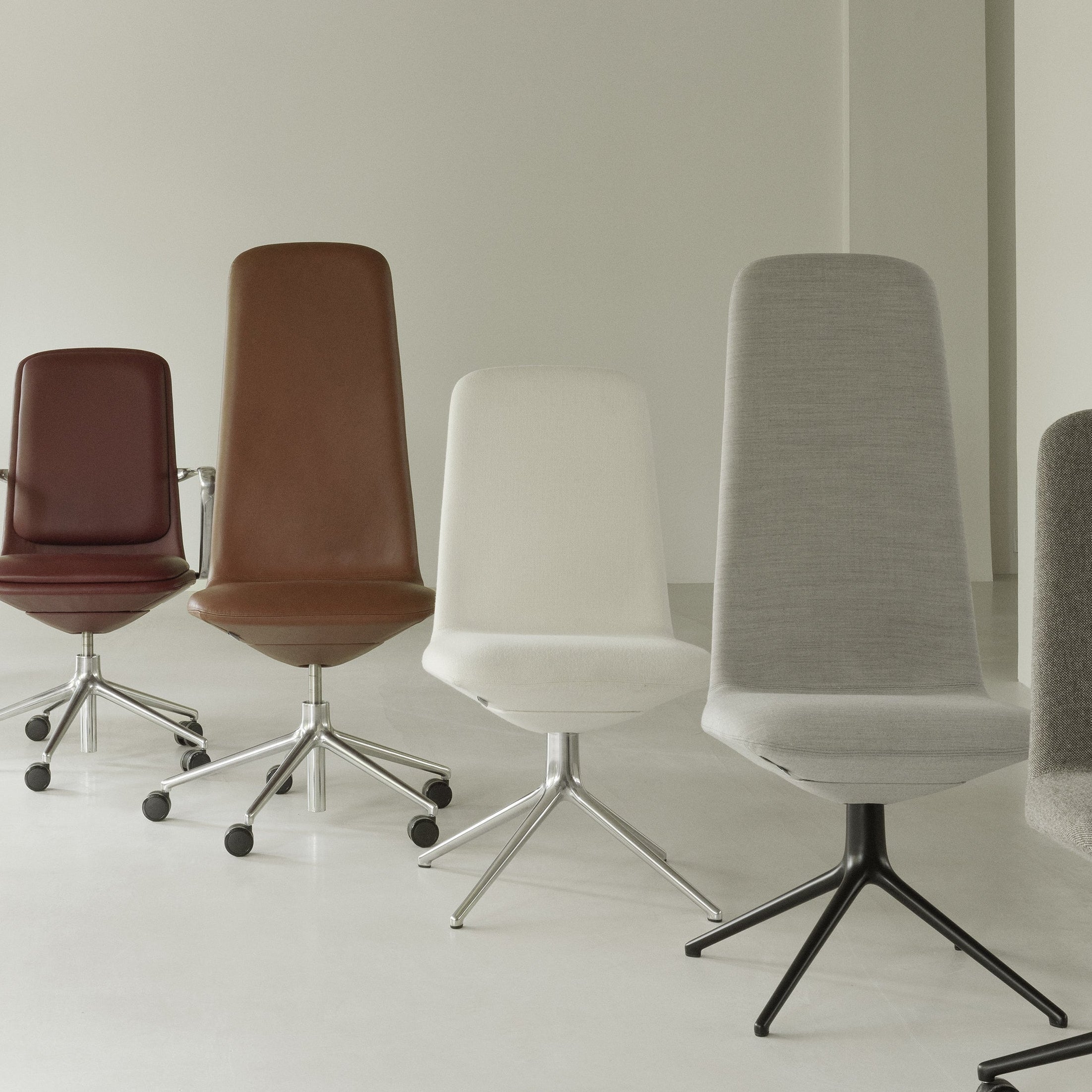 Off Chair 4 Legs: Low