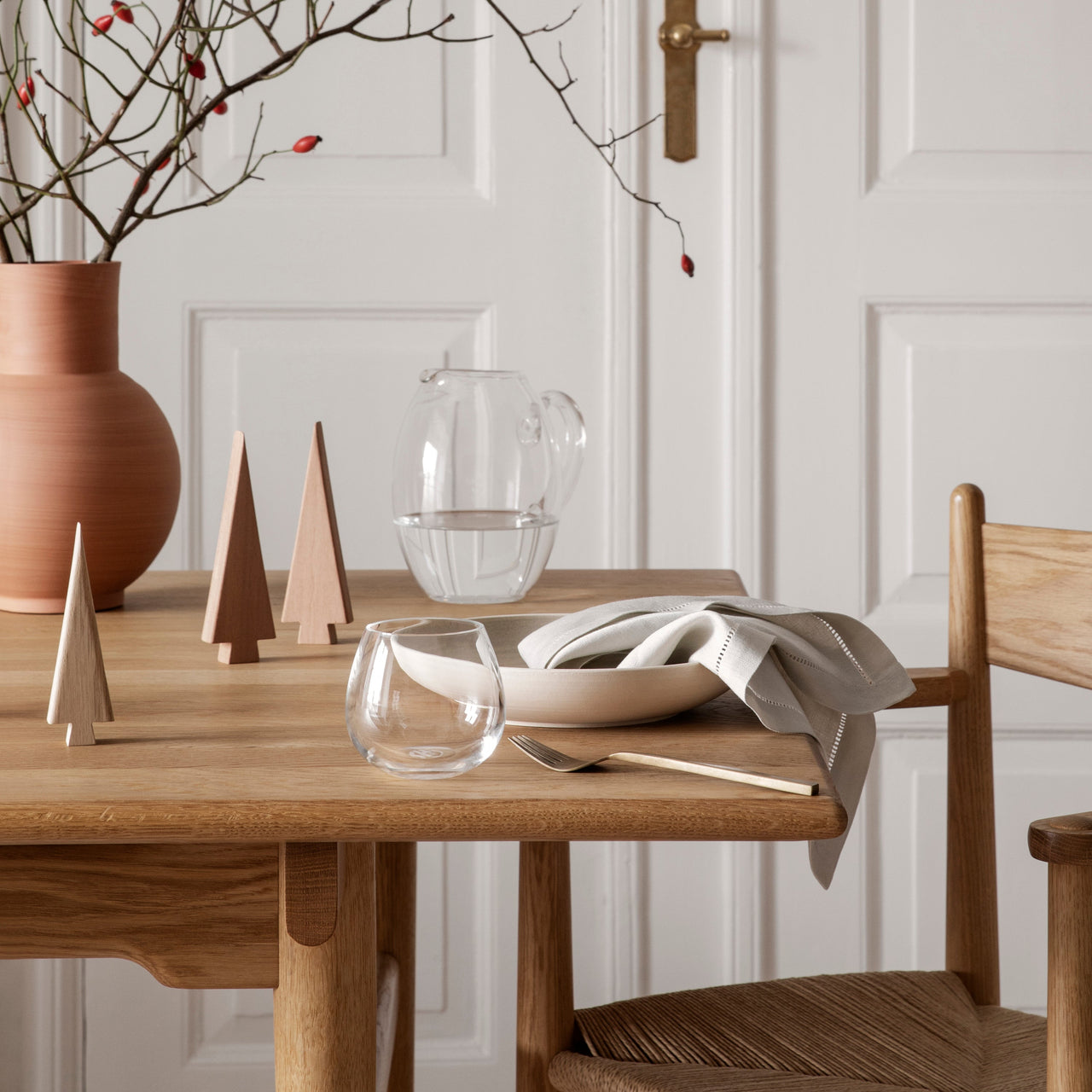 CH327 Dining Table