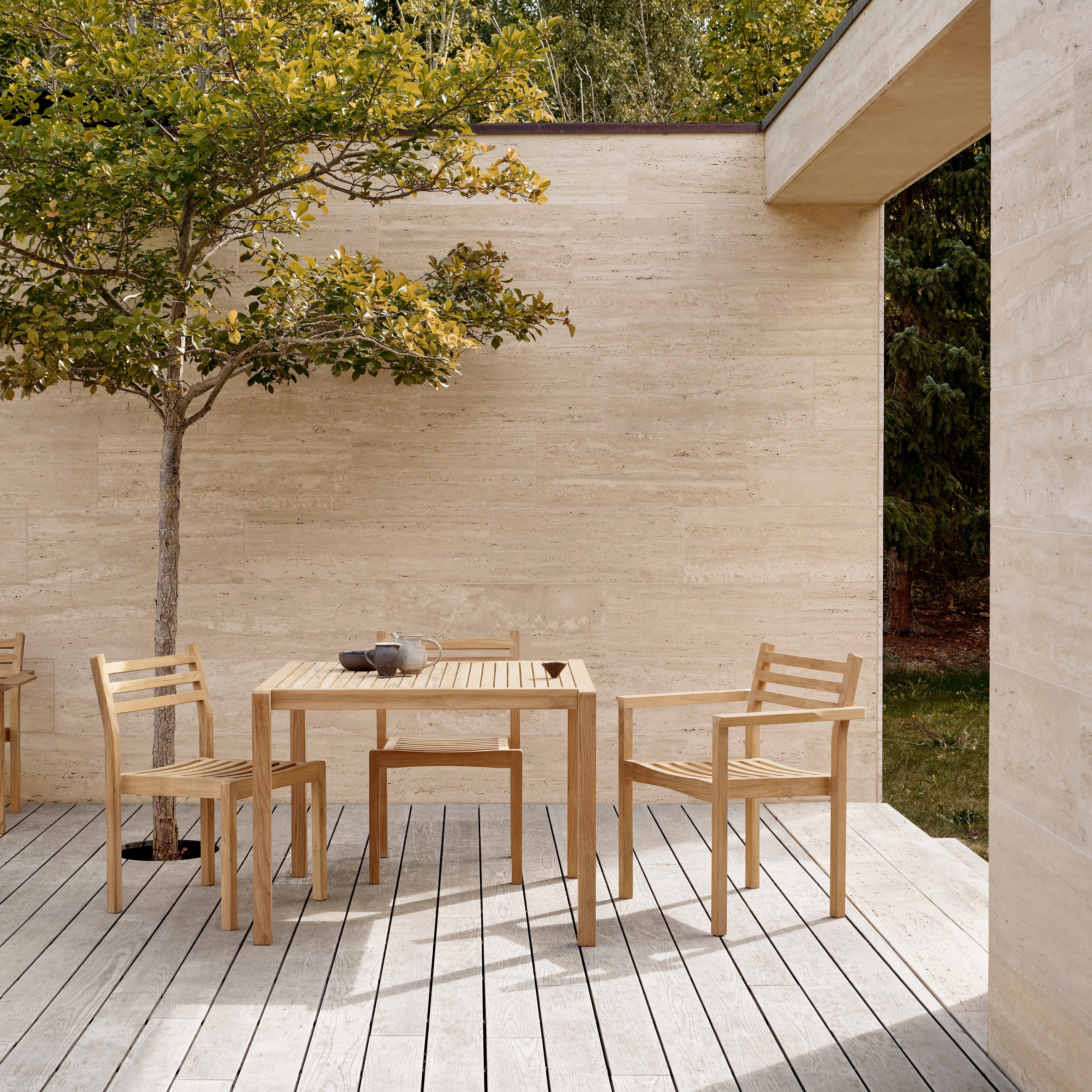 AH502 Outdoor Dining Chair with Armrest: Stacking