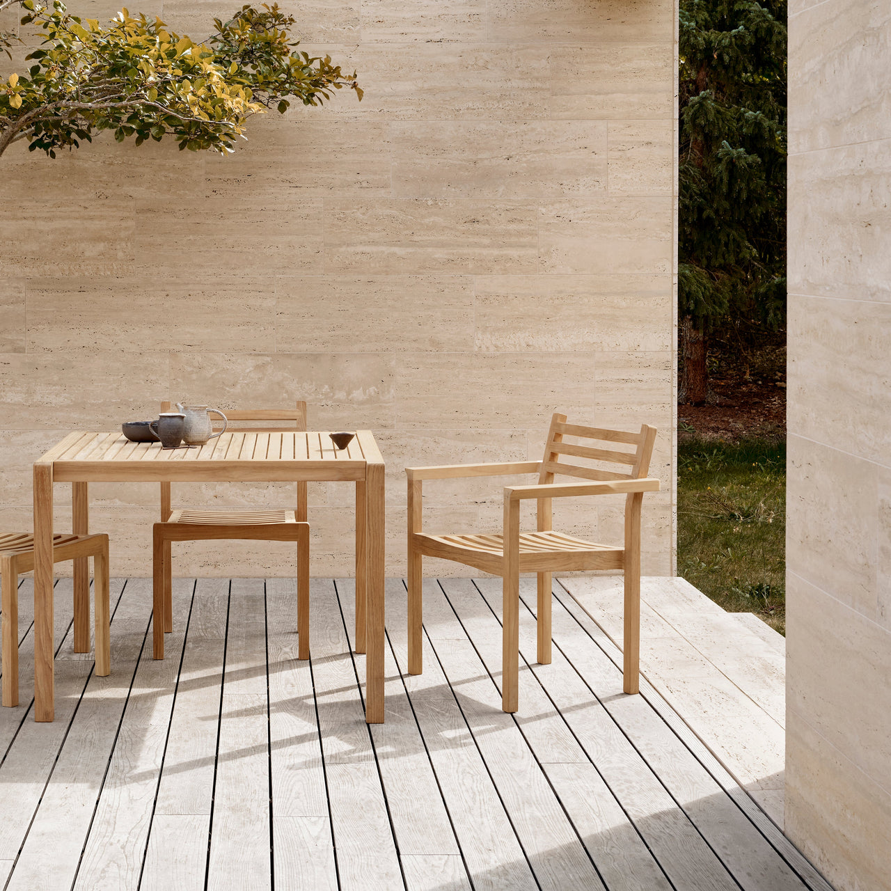 AH902 Outdoor Dining Table: Square