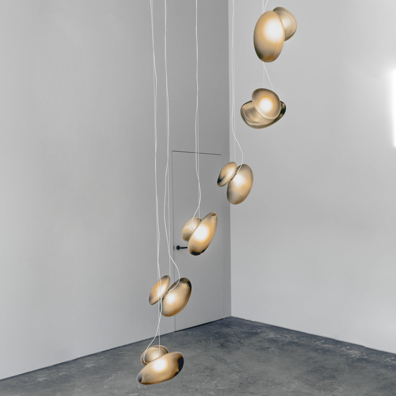 Pebble Chandelier 12: Helix